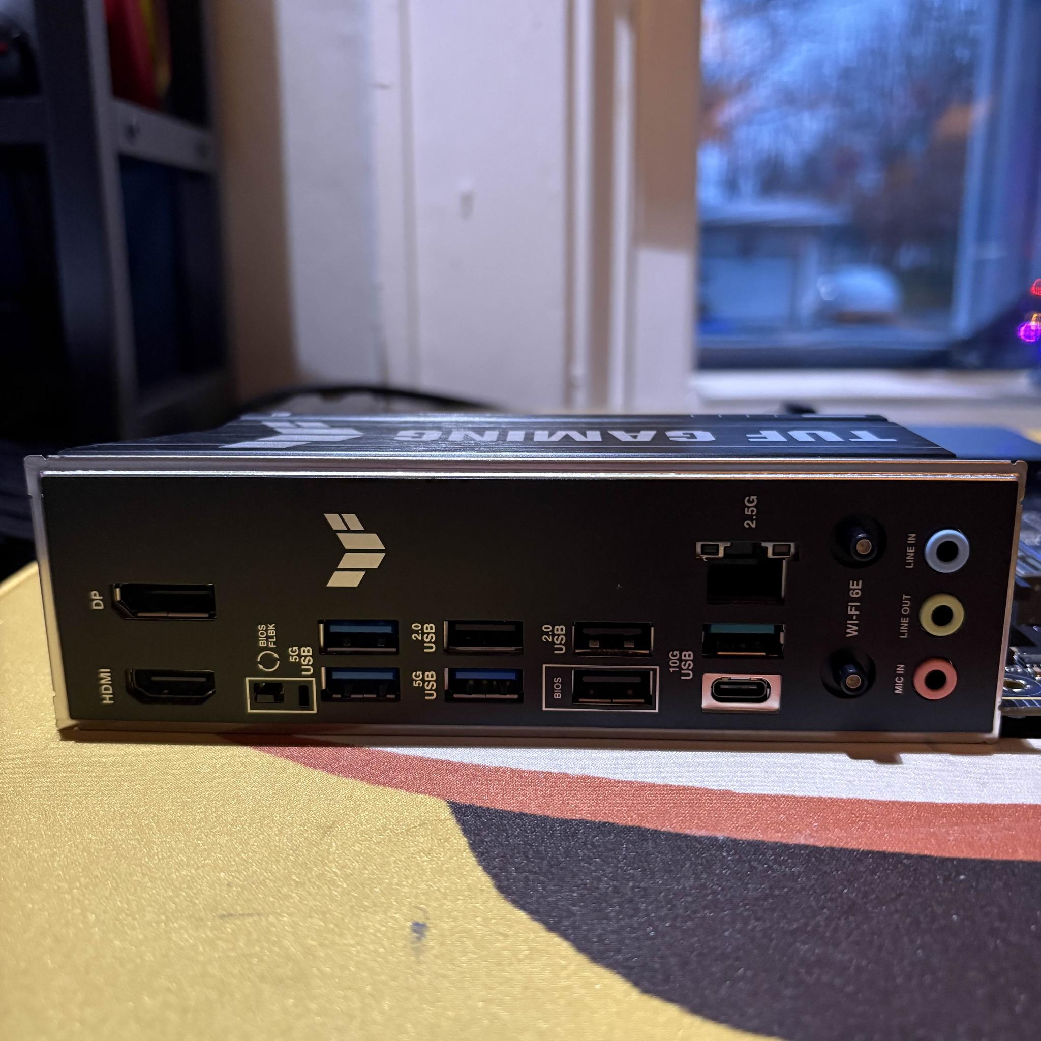ASUS TUF B650E-E WIFI + Ryzen 5 7600X3D + 32GB DDR5-6000 (NEW)