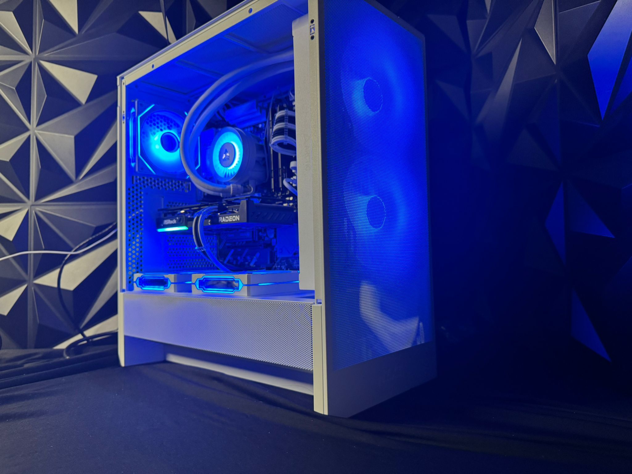 ⚡ Power 9696 ⚡ Ryzen 5 9600X| RX 9060XT 16 GB| 32 GB DDR5| 2.25TB NVMe