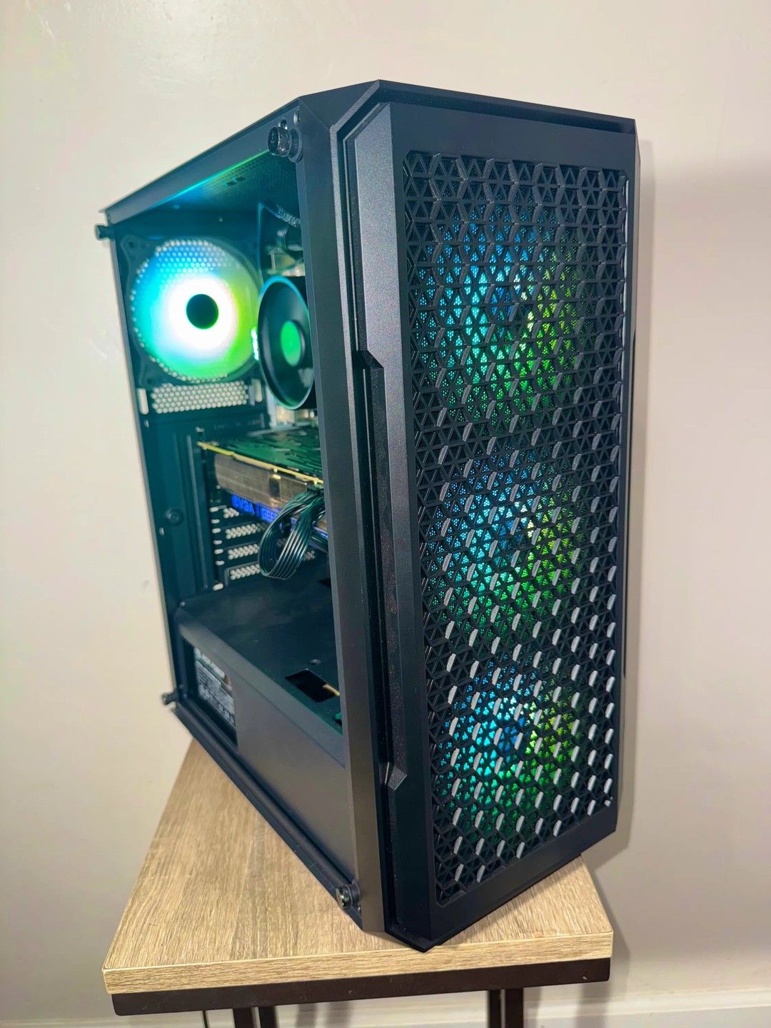 Ryzen 7 2700 | RTX 2070 Super | 16GB RAM | 1TB SSD | Jawa