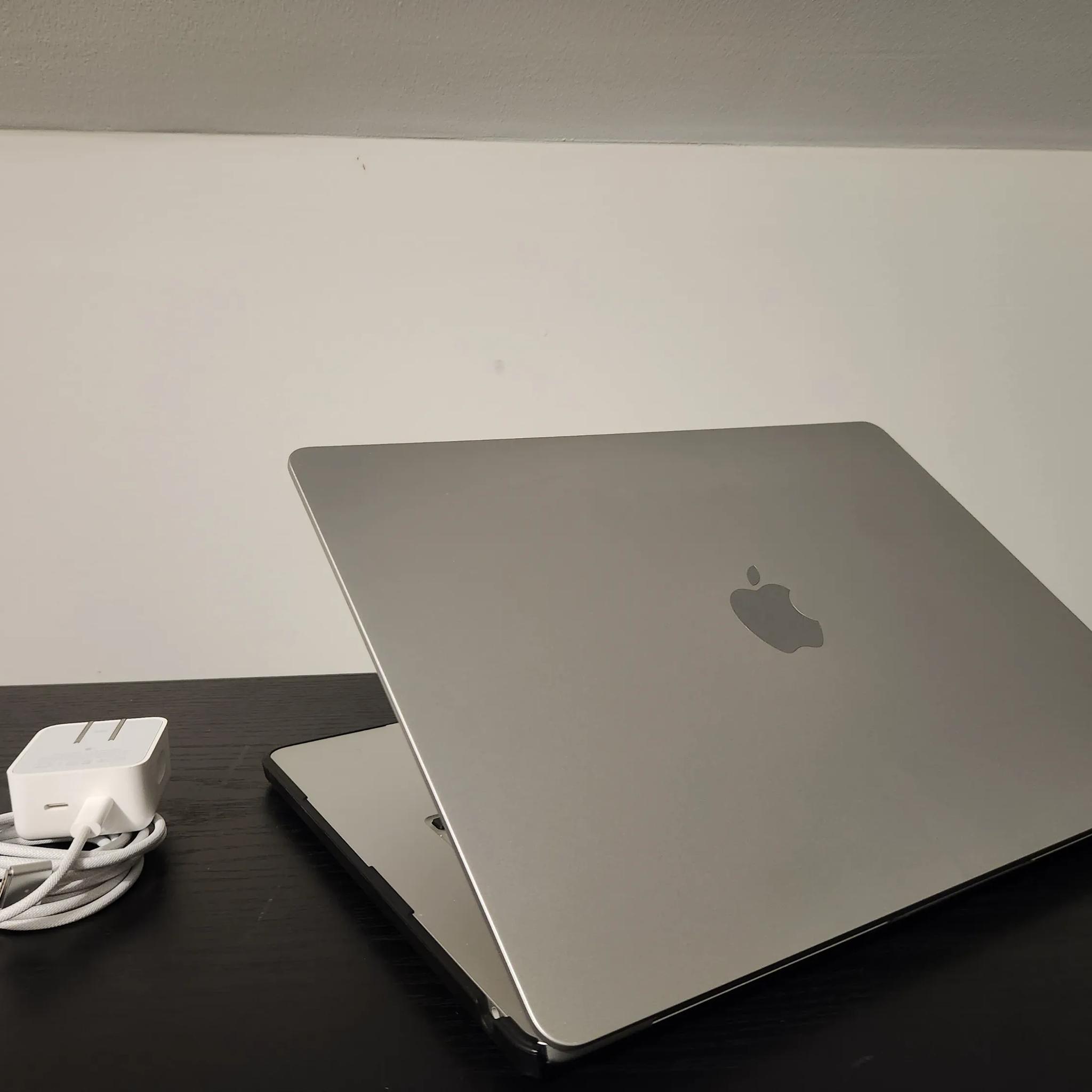 MacBook Air 15" M3 (2024): Maxed Out Powerhouse! 1TB SSD, 24GB RAM + Warranty!