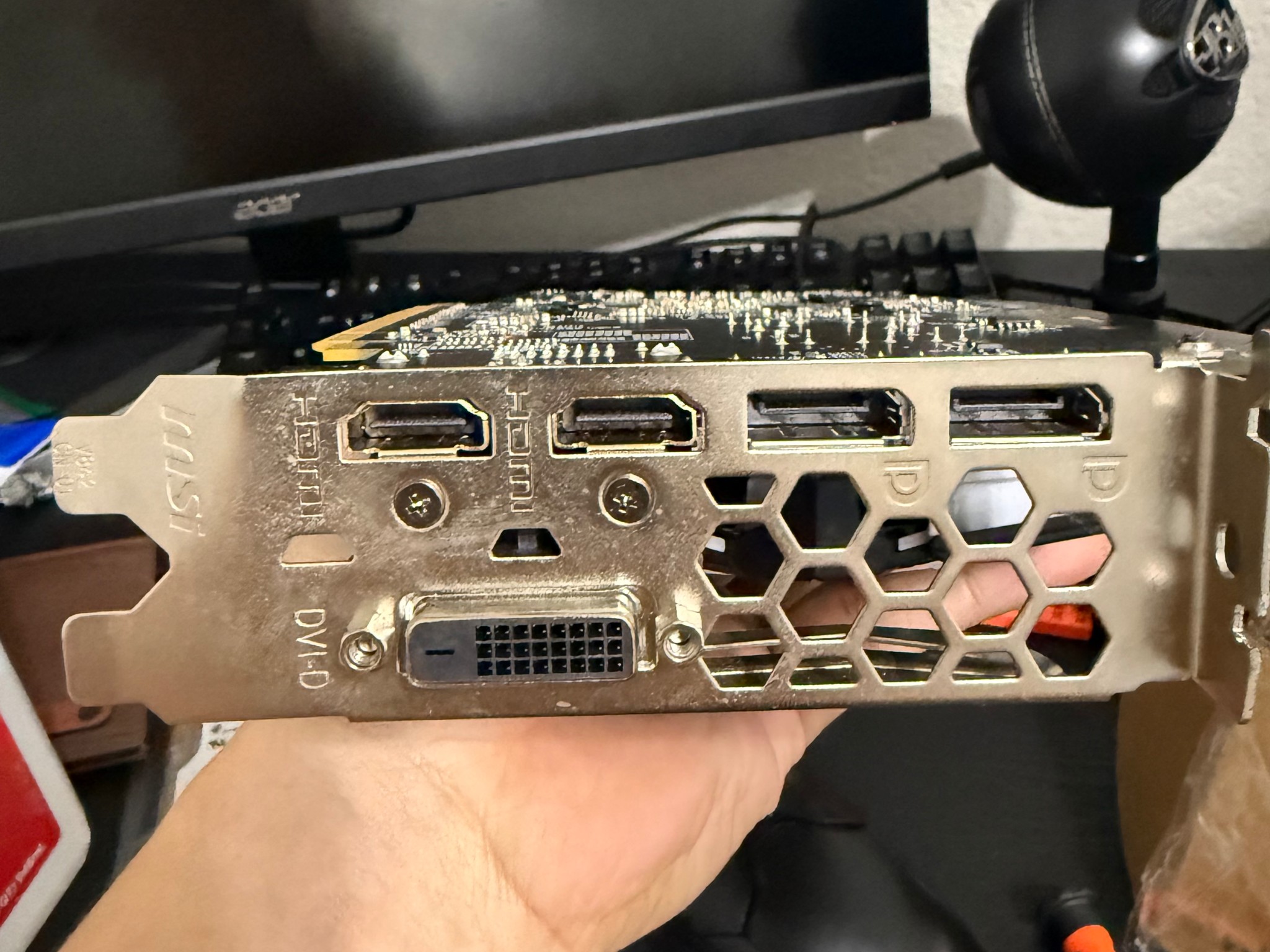 Rx 580 and gtx 1070 bundle