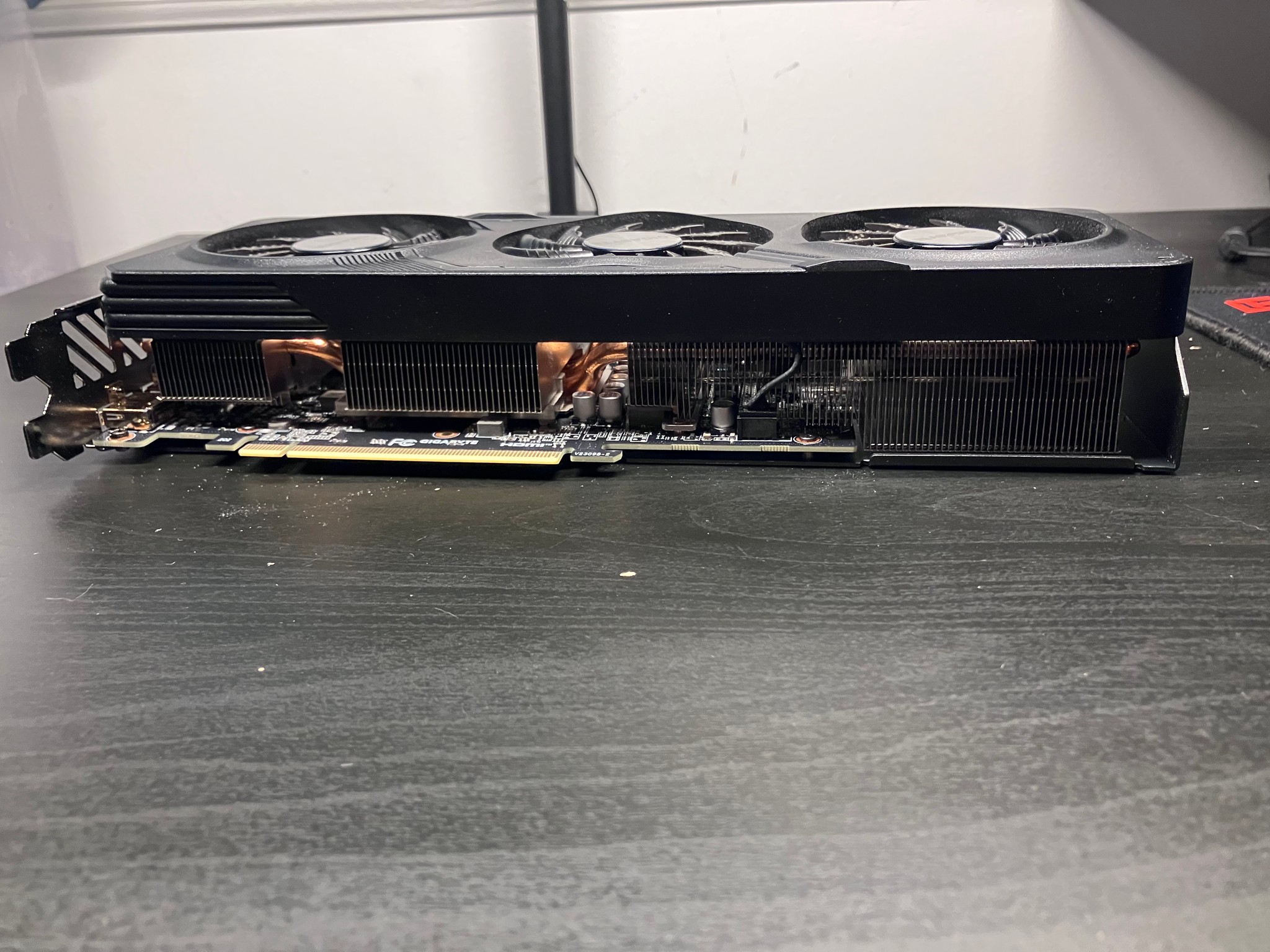 Gigabyte Radeon RX 7600 XT GAMING OC 16G