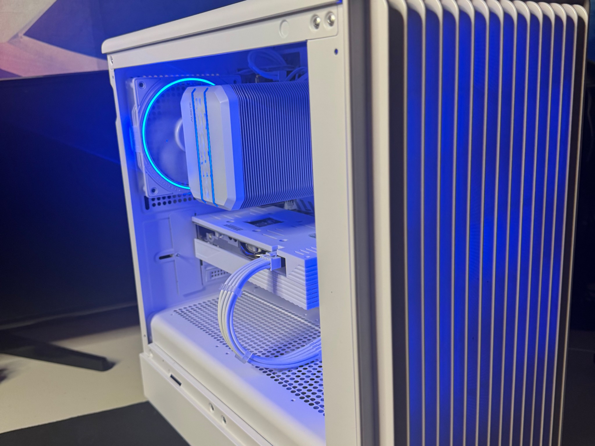 Fire Tech Labs: The Creator RYZEN 5 3500X / RX 5600 / 16gb ram / 512gb
