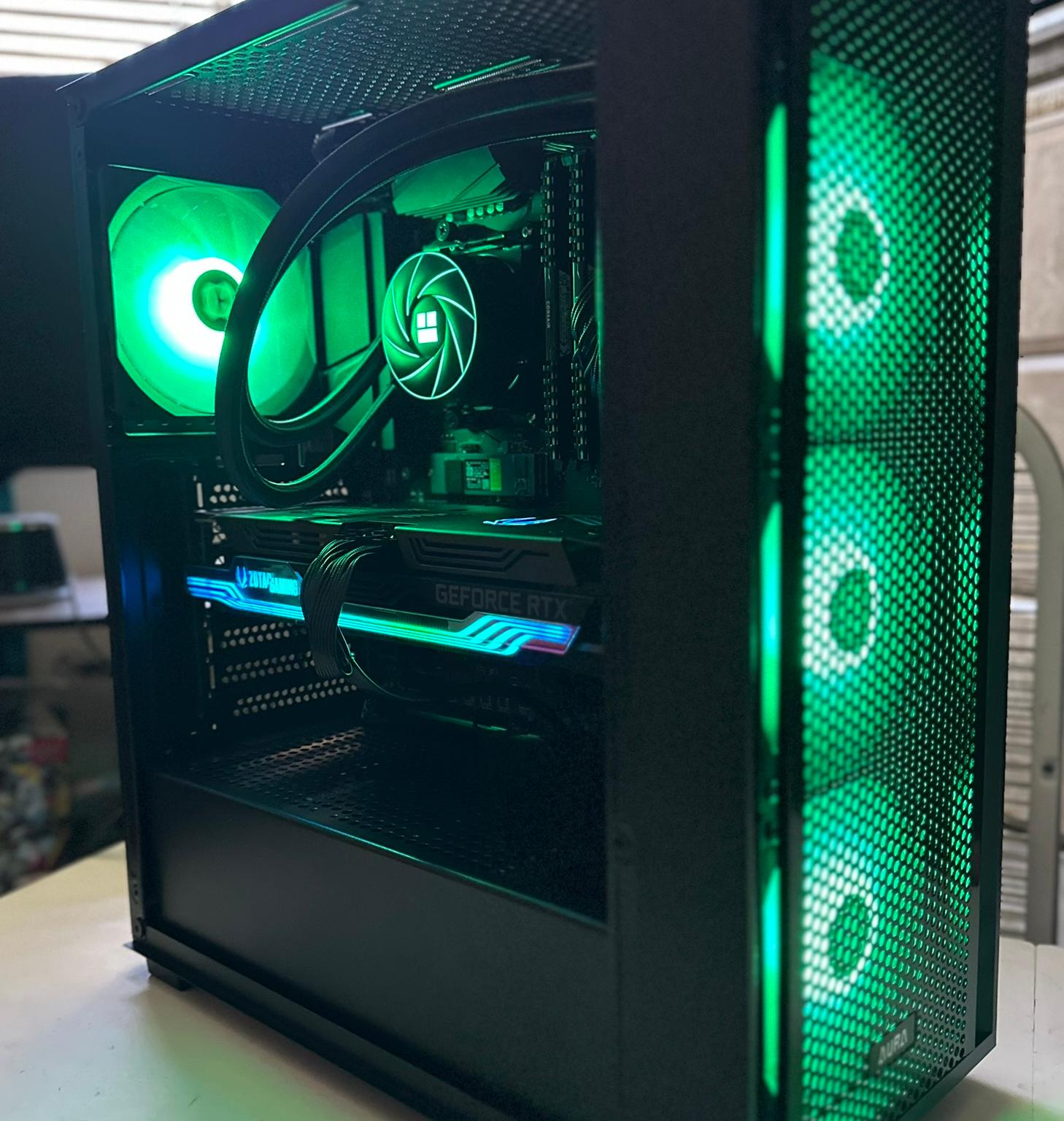 Ryzen 7 3800X / RTX 3070 Ti / 1TB NVME / 32GB RAM