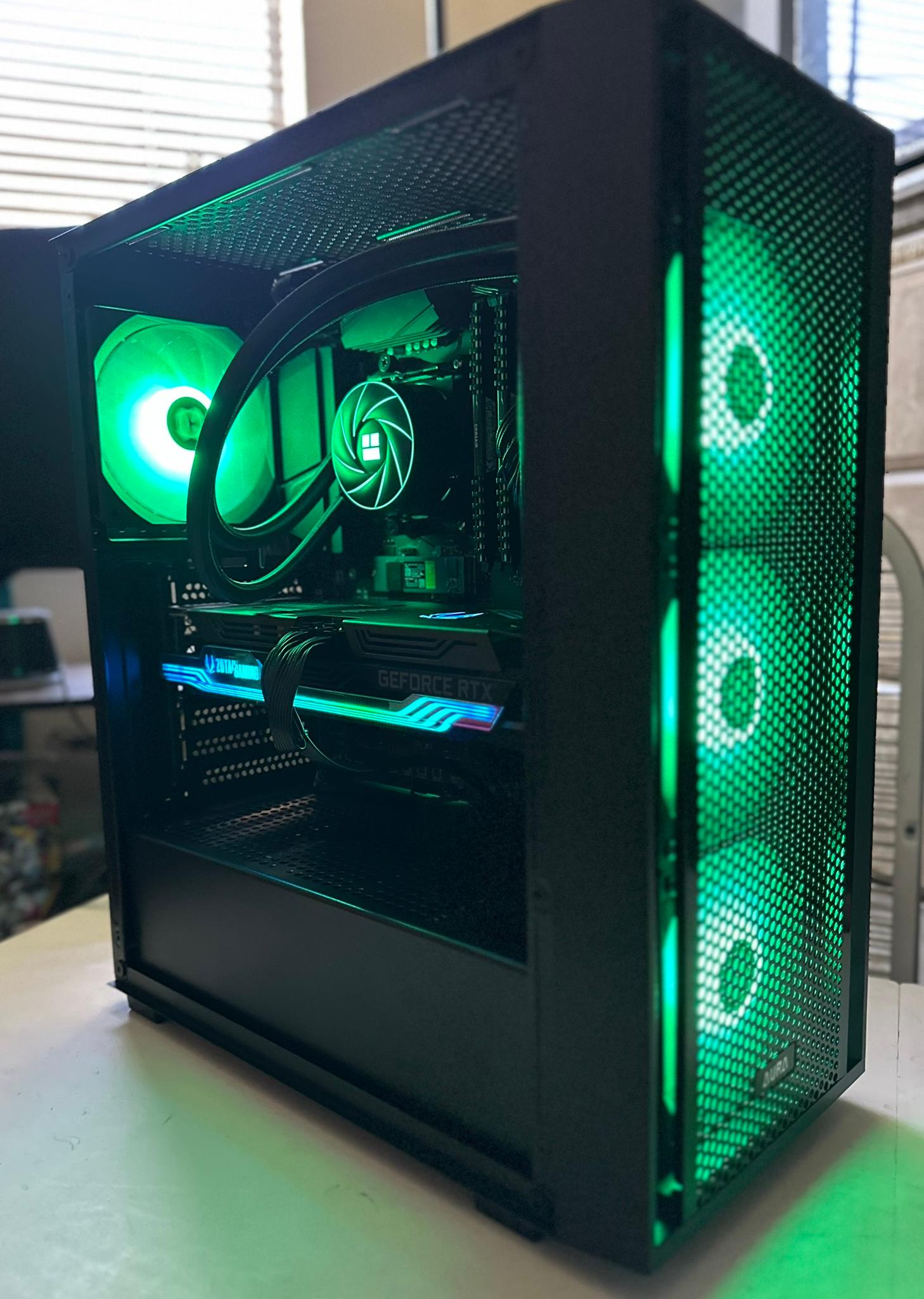 Ryzen 7 3800X / RTX 3070 Ti / 1TB NVME / 32GB RAM