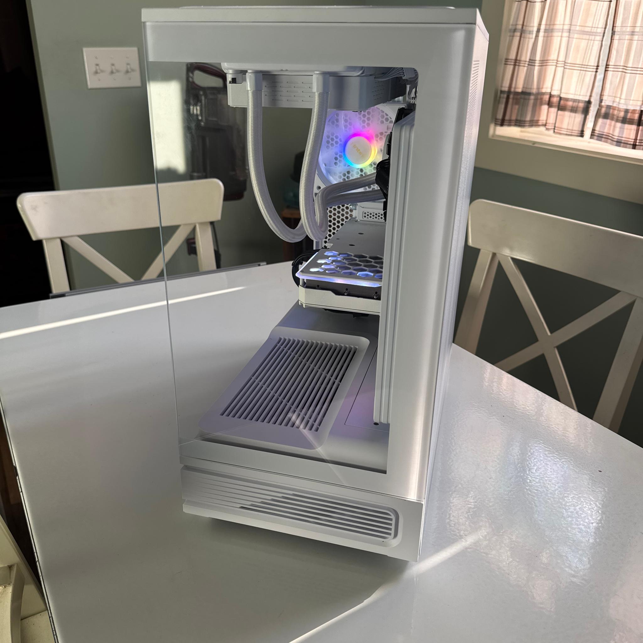 Frost Forge | Custom Gaming PC | 3060 TI - R7 2700X  - 16GB Ram -  1TB SSD