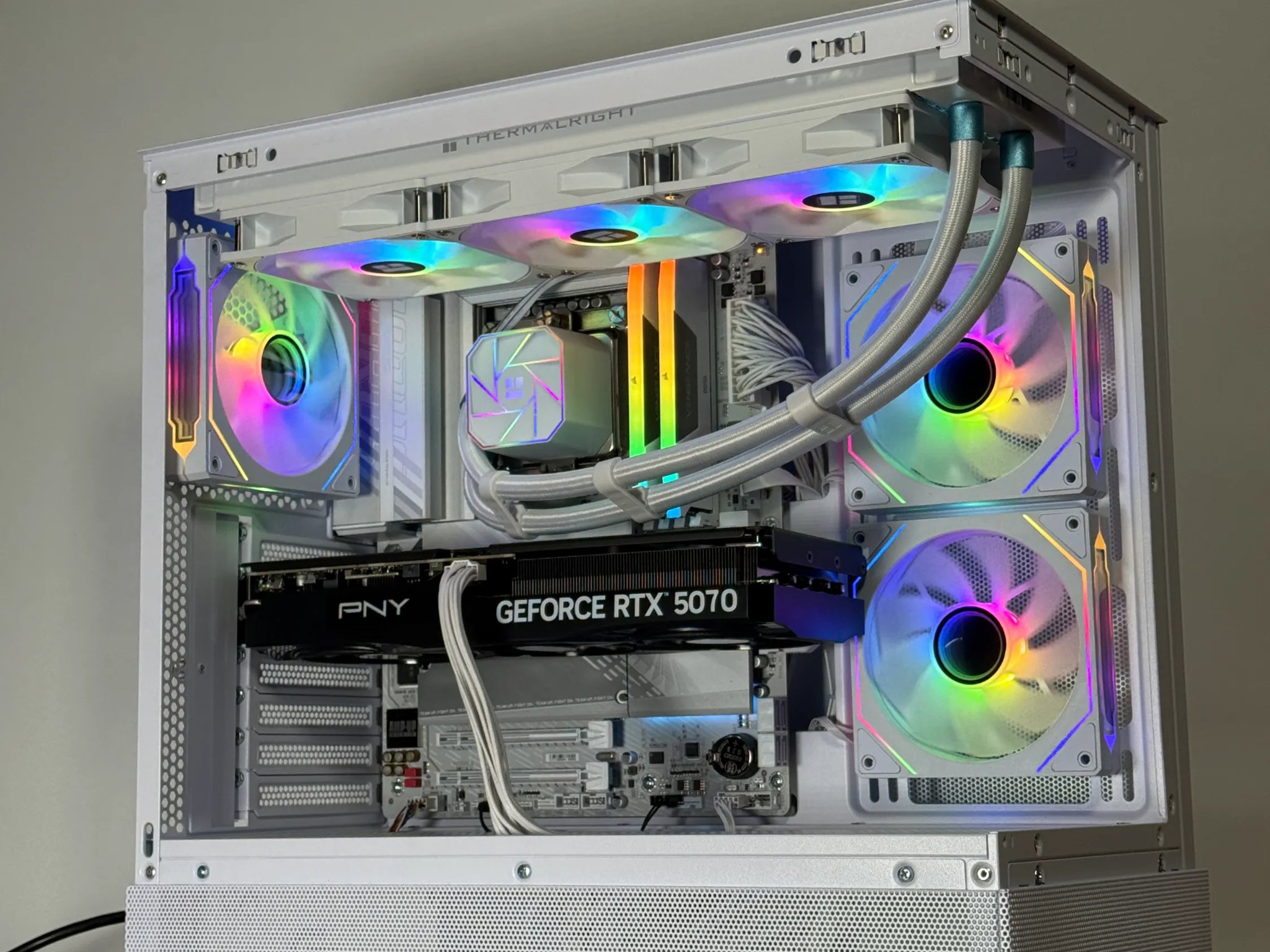 RTX 5070 Intel Core Ultra 265k Gaming PC