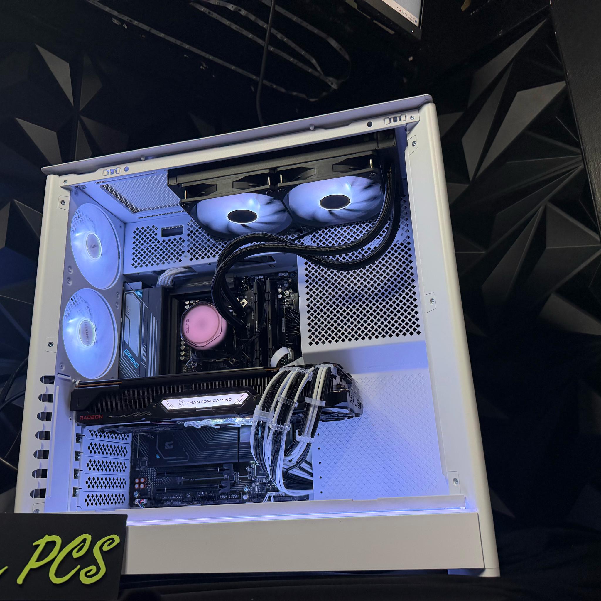 🌊🤍 White Ocean 🤍🌊 Ryzen 7 7700X| RX 6950XT| 32 GB DDR5| 1.5 TB NVMe| 850W PSU