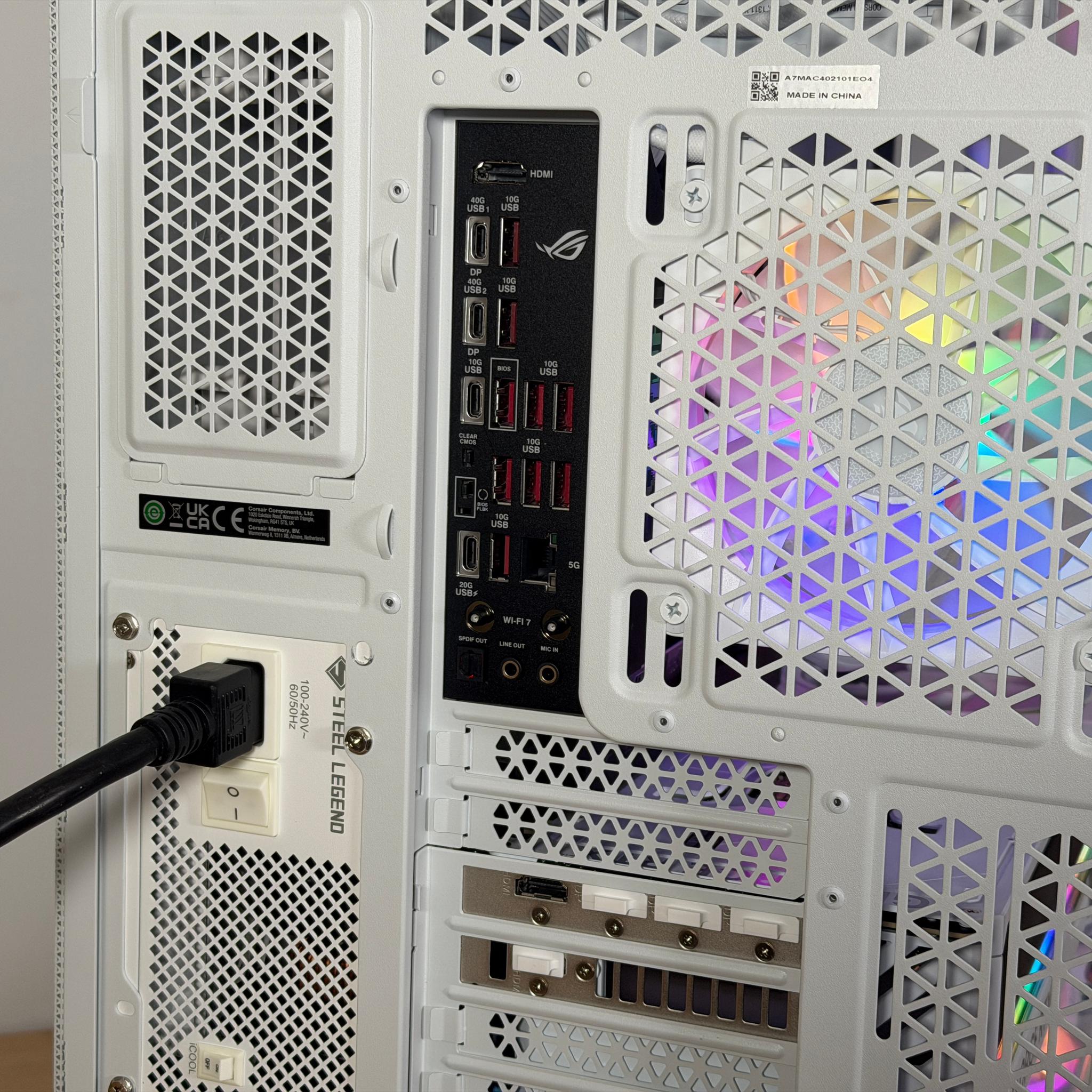 RTX 5090 Ryzen 9 9950x3d 64gb DDR5 4tb NVME Gaming PC