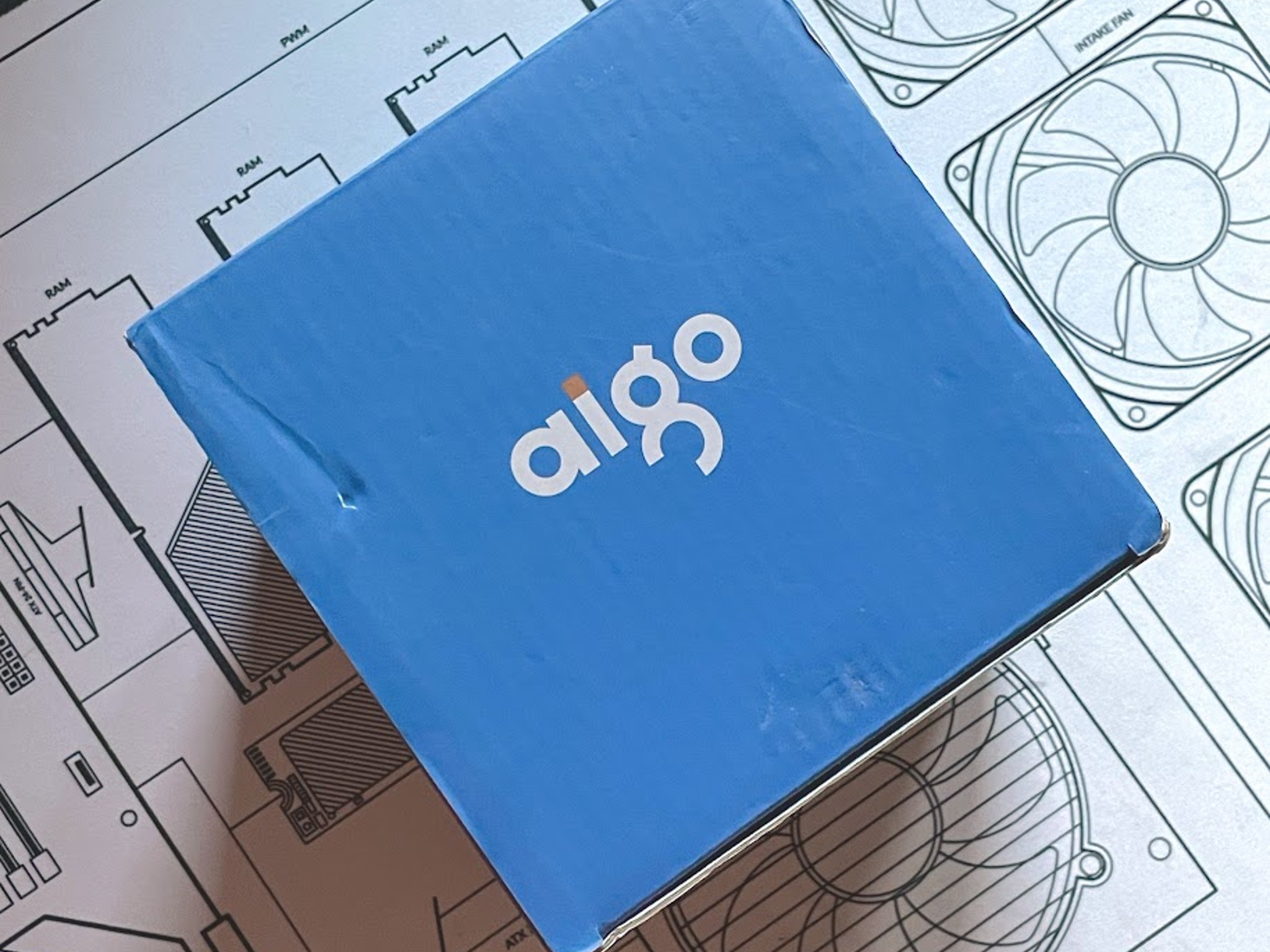 BNIB Aigo AR12 White 120mm ARGB PC Computer Case Fans 5V 3-Pin w/ Remote - 5 Pack