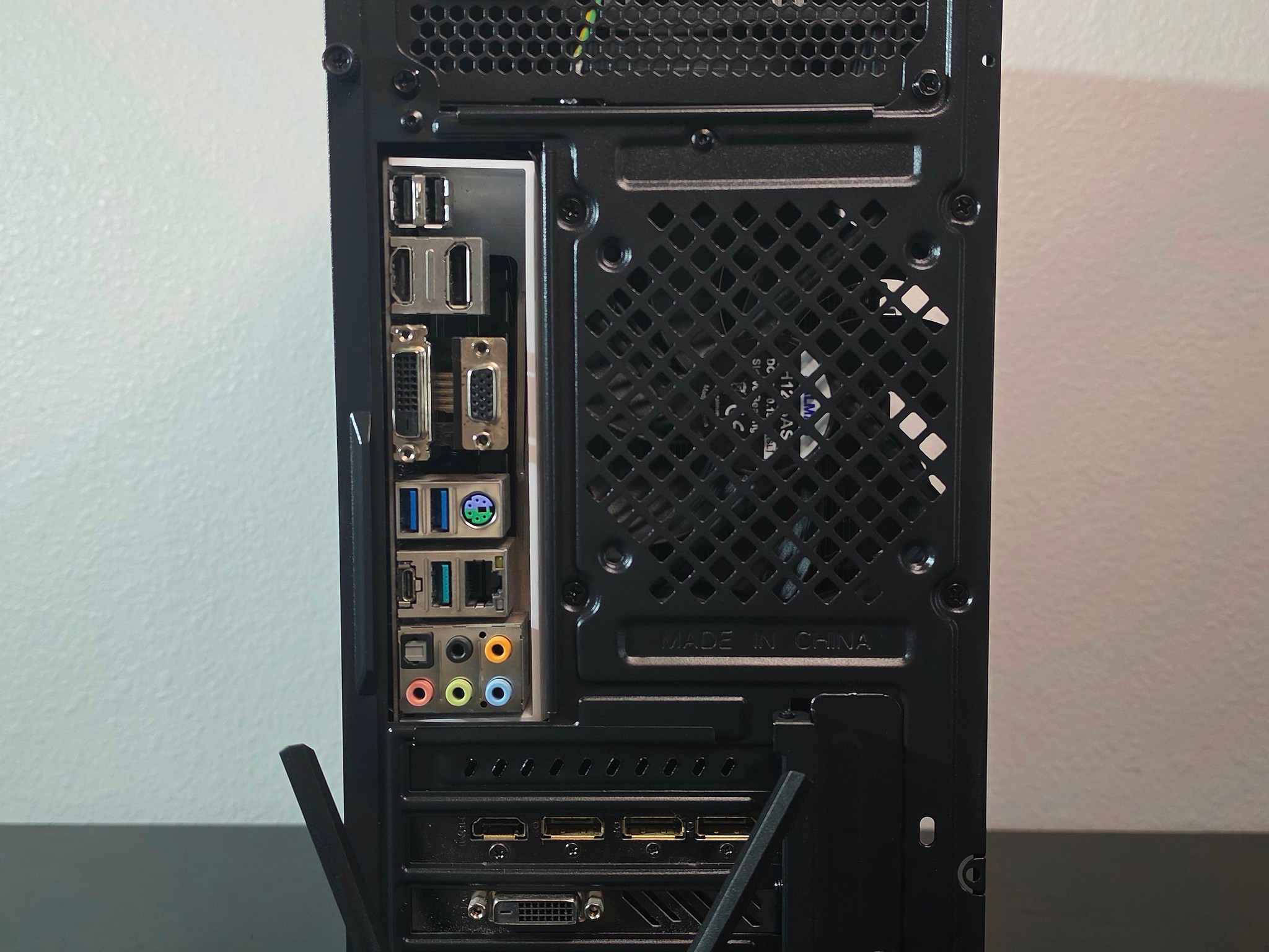 Budget Gaming PC / i7 6700k / GTX 1070 / 16GB DDR4 / 512GB SSD / Wi-Fi & BT