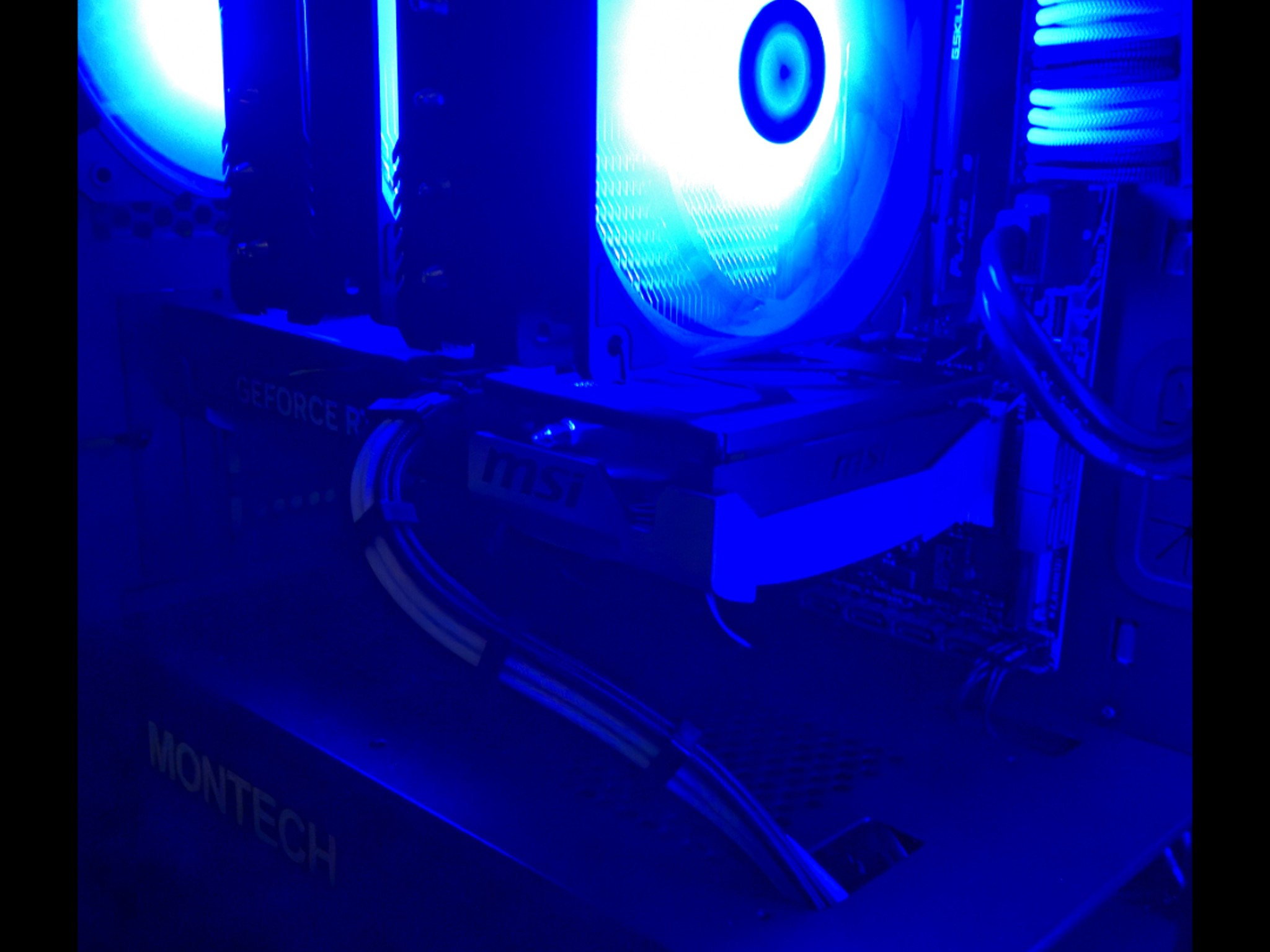 Gaming PC - Ryzen 5 9600X - RTX 5060 Ti 16GB - 32GB DDR5 6000MHz - BeZ Tech Custom