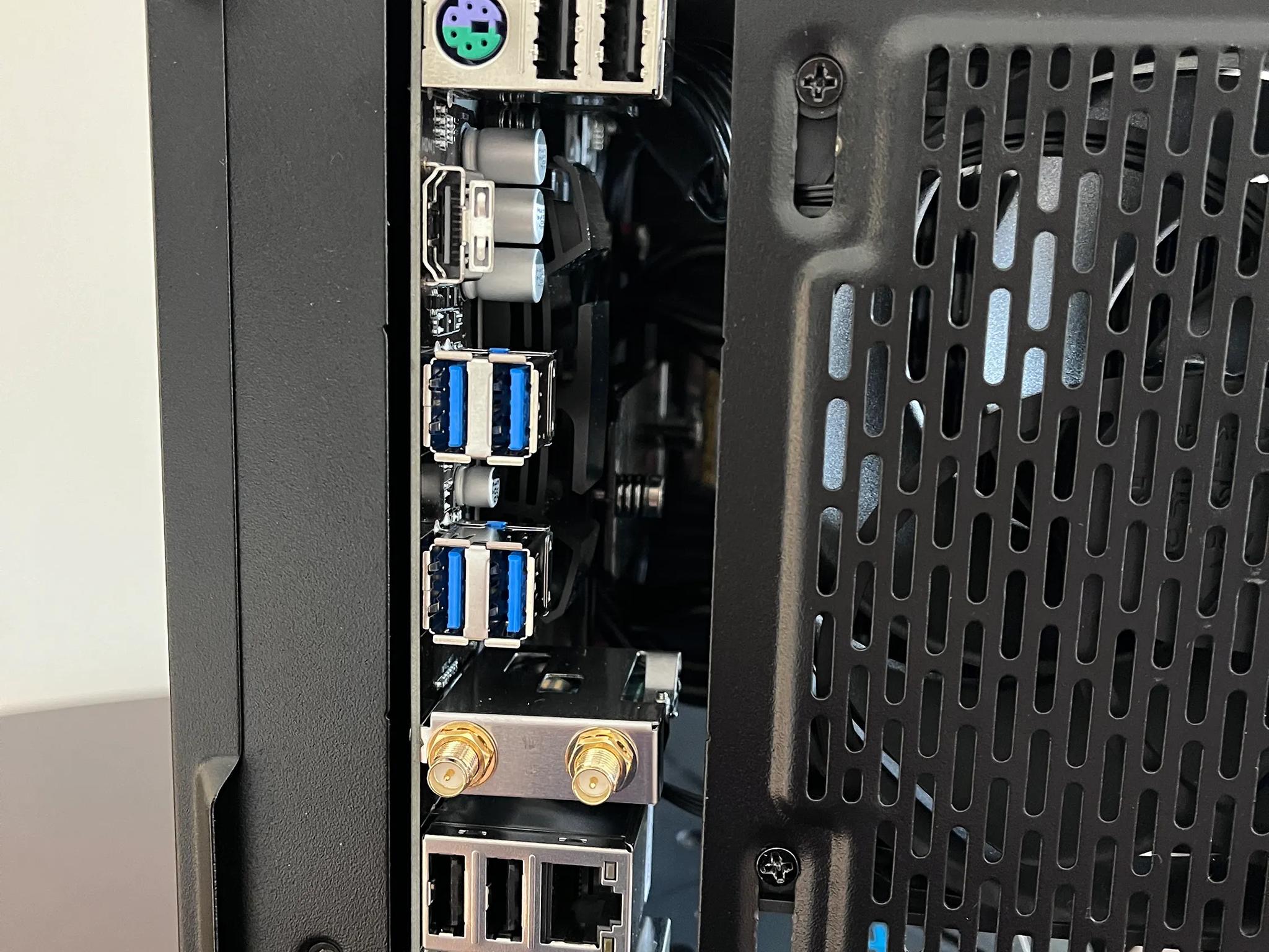 STEALTH BLACK VALUE GAMING PC! AMD RX 6600 + AMD RYZEN 5 1600X, WiFi Enabled