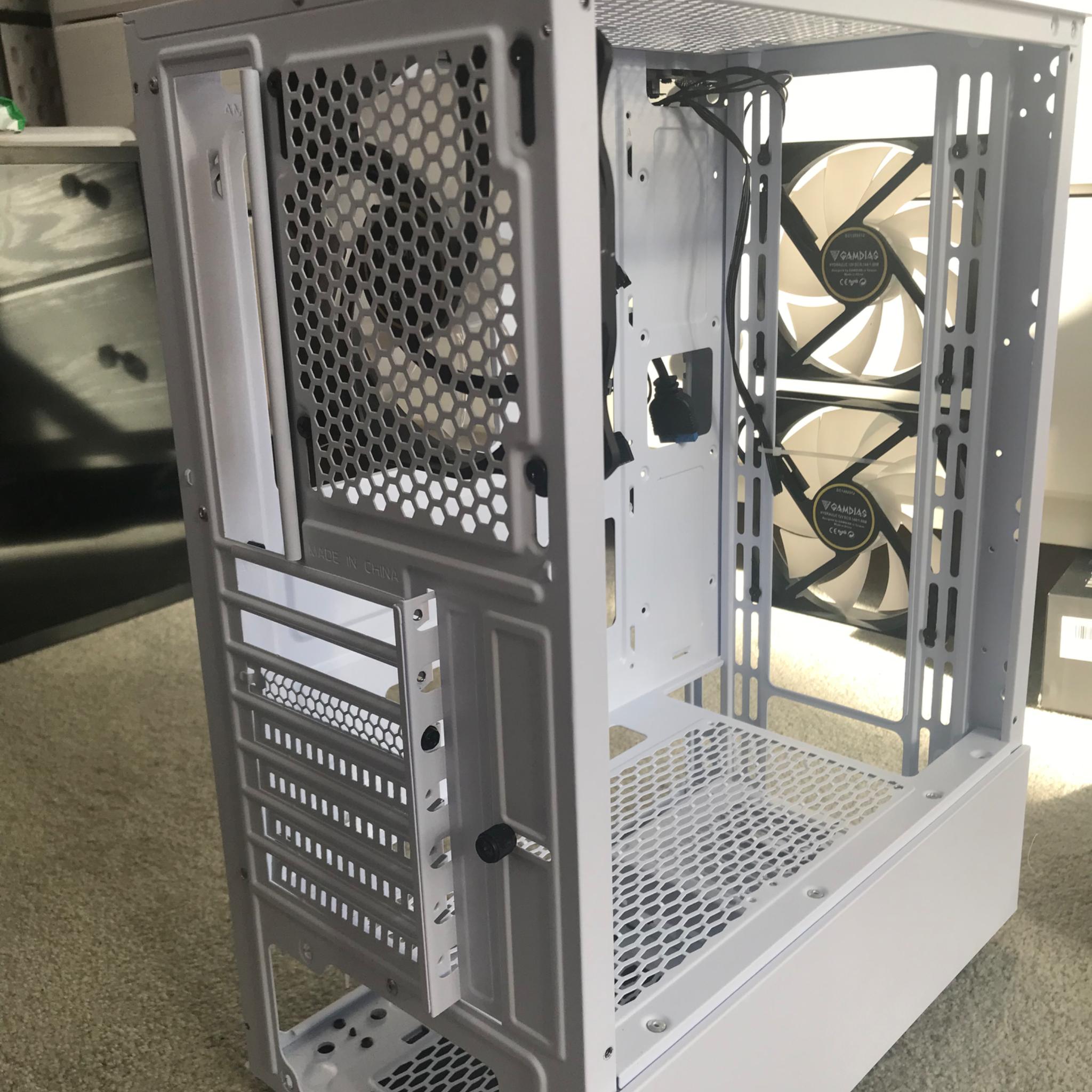 !! Gamdias Talos e3 White - Glass panels, mid-tower, GREAT CONDITION!!