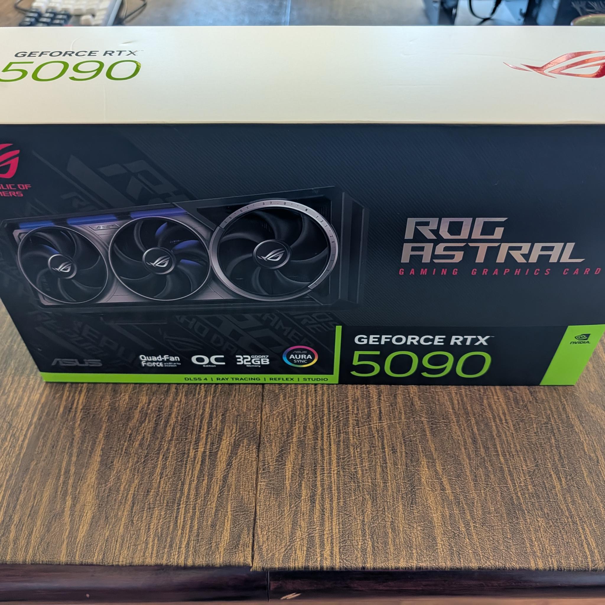 ASUS ROG Astral RTX 5090 OC Edition 32GB GDDR7 - LIKE NEW PRESTINE CONDITION
