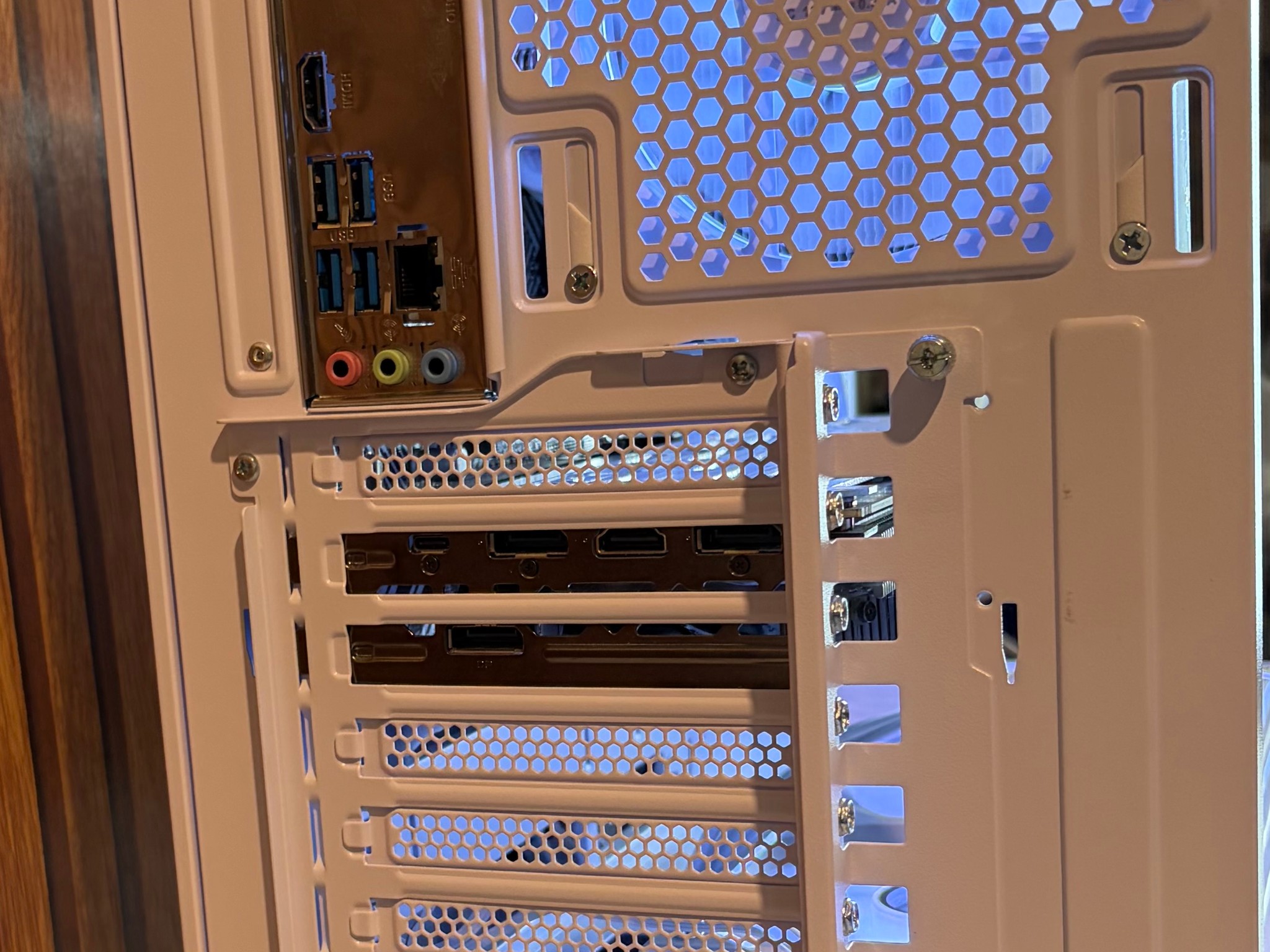 RTX 2070 | Ryzen 5 3600 | 16 GB | 500GB | Windows 11 HOME