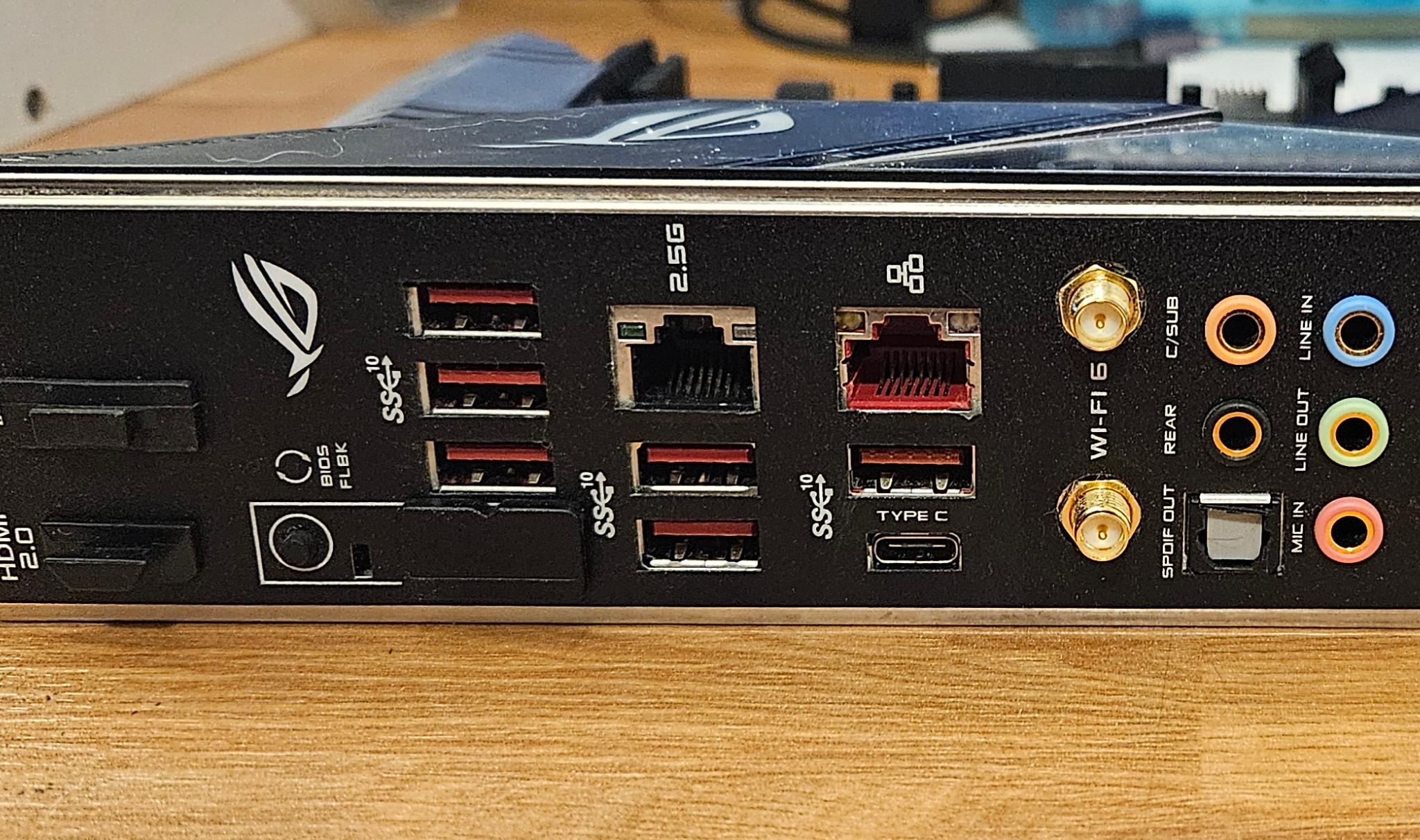ASUS ROG Strix X570-E Gaming - Image 2