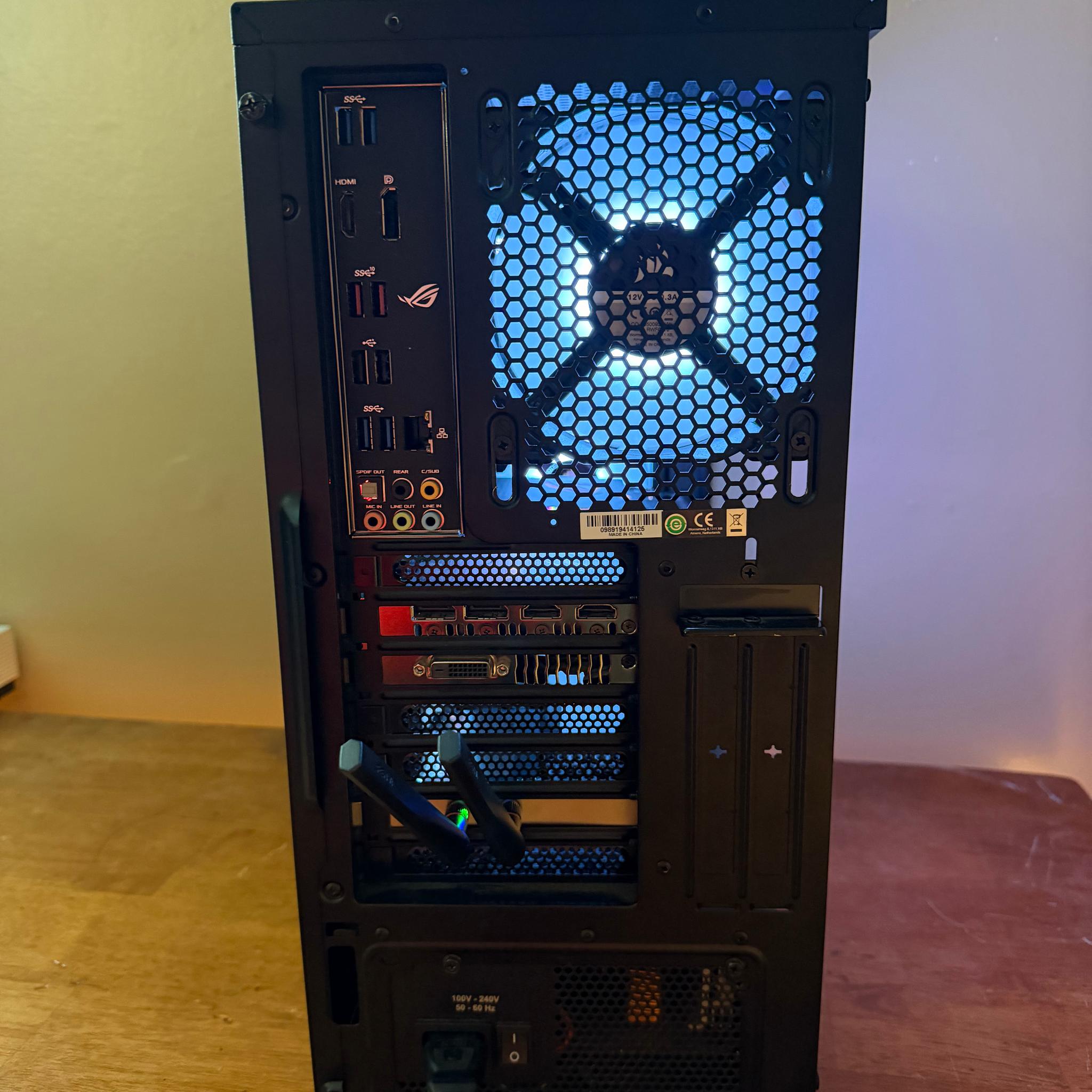 Gaming PC – Ryzen 7 2700X | ASUS ROG Strix GTX 1070 | 32GB RAM | Wi-Fi 6 | Windows 11 Home