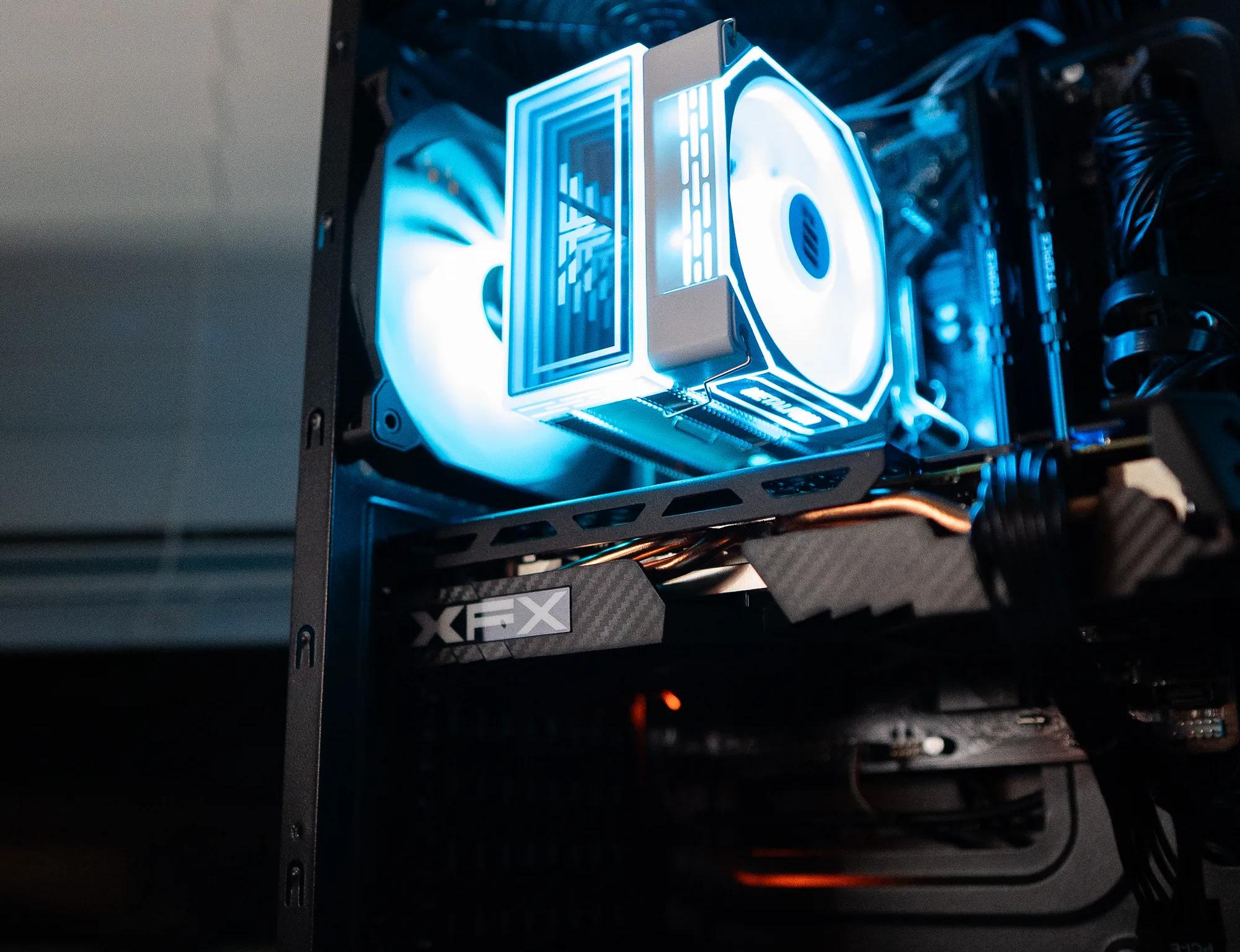 ⛈️❄️ | RX 580 | INTEL i5 8400 | 16GB DDR4 RAM | 256GB NVME SSD + 1TB HDD | Arctic Blizzard 2.0