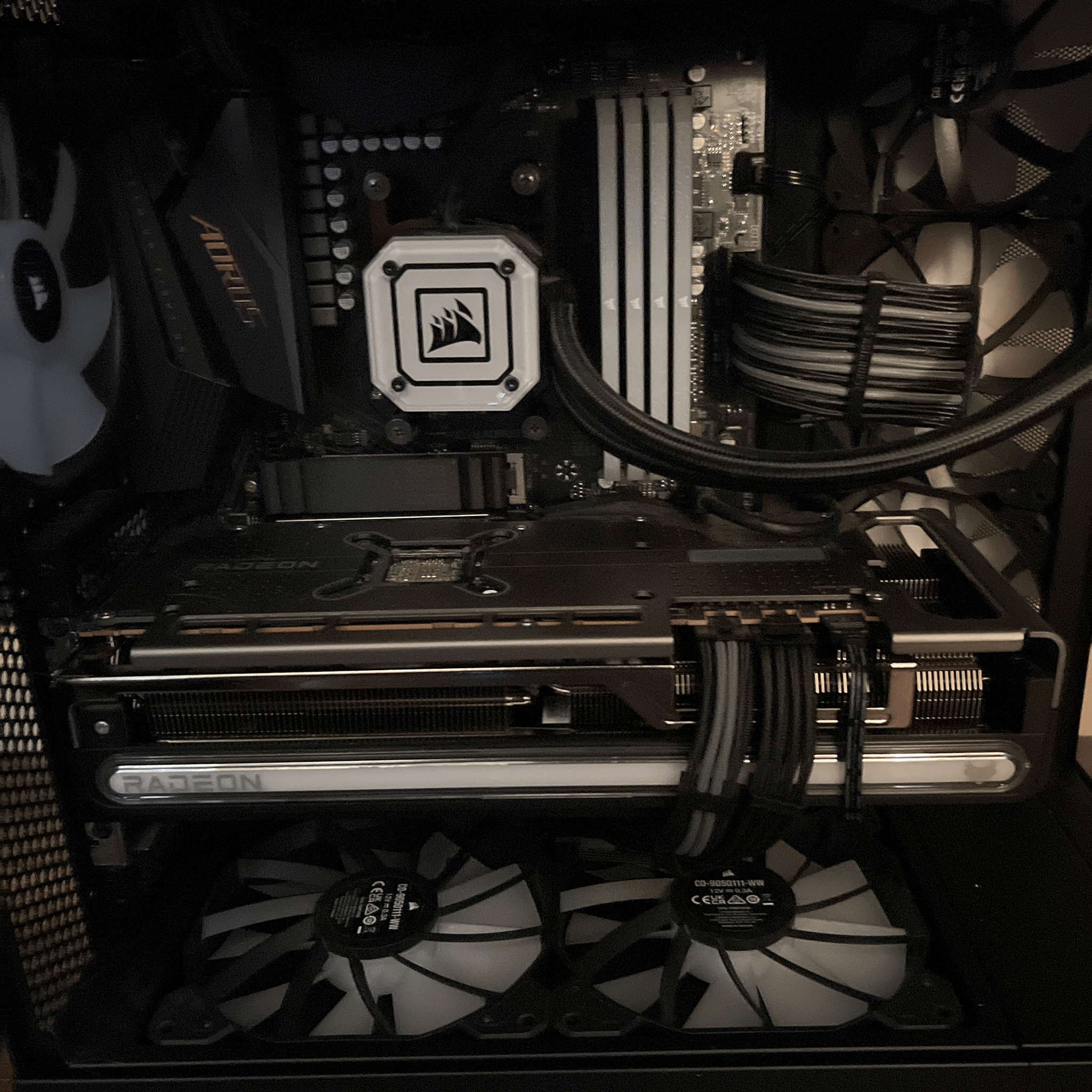 Sapphire Nitro+ Radeon RX 7800 XT