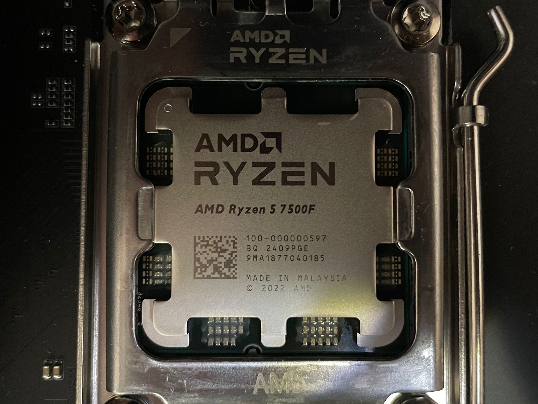 AMD Ryzen 5 7500F