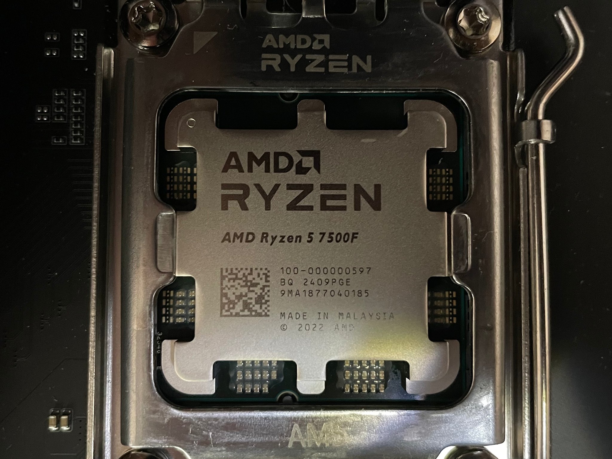 AMD Ryzen 5 7500F