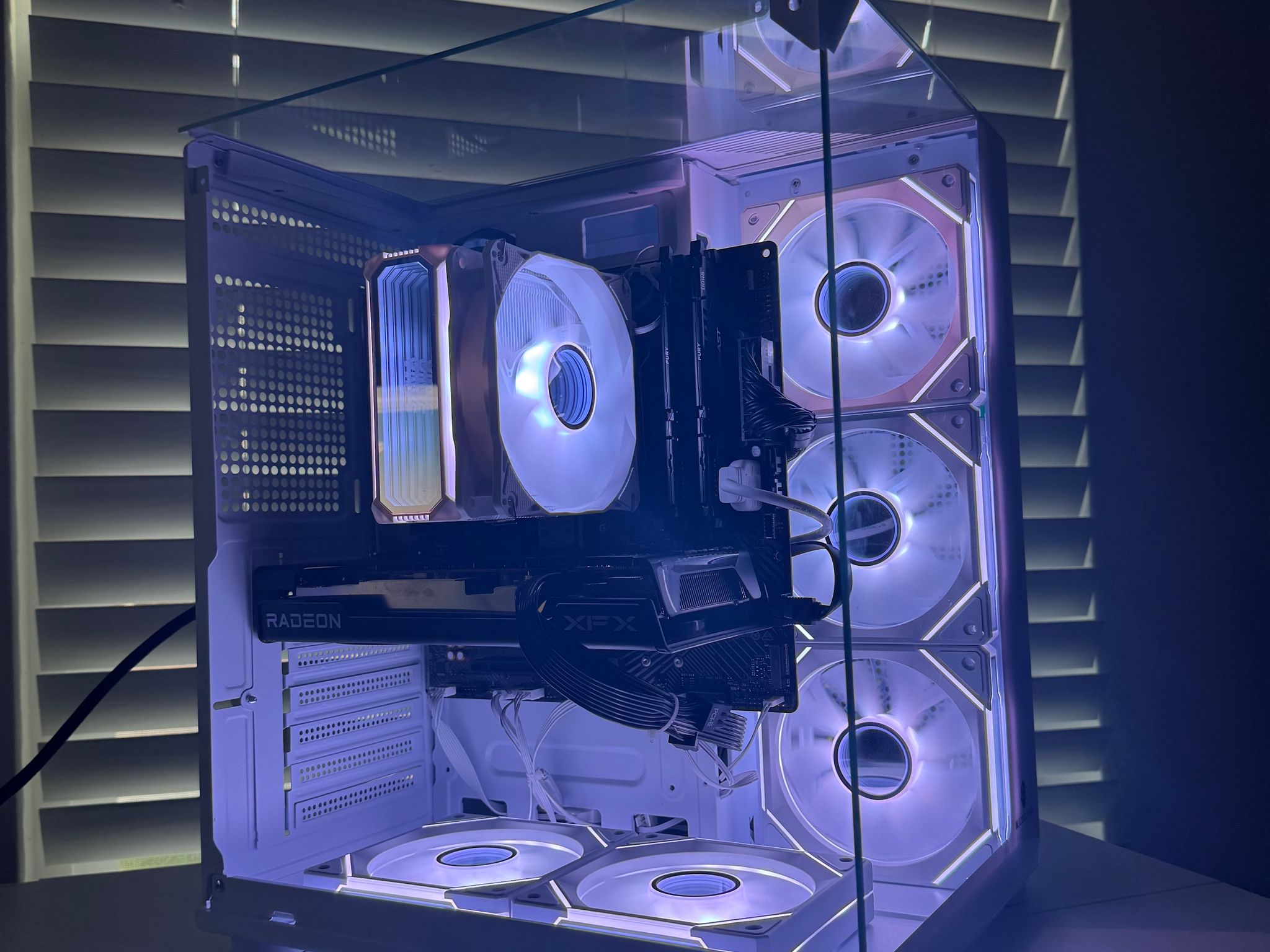 Custom build gaming pc |AMD Ryzen 5 8500G  Ddr5 16GB  Gen4 512GB nvme 1TB additional storage