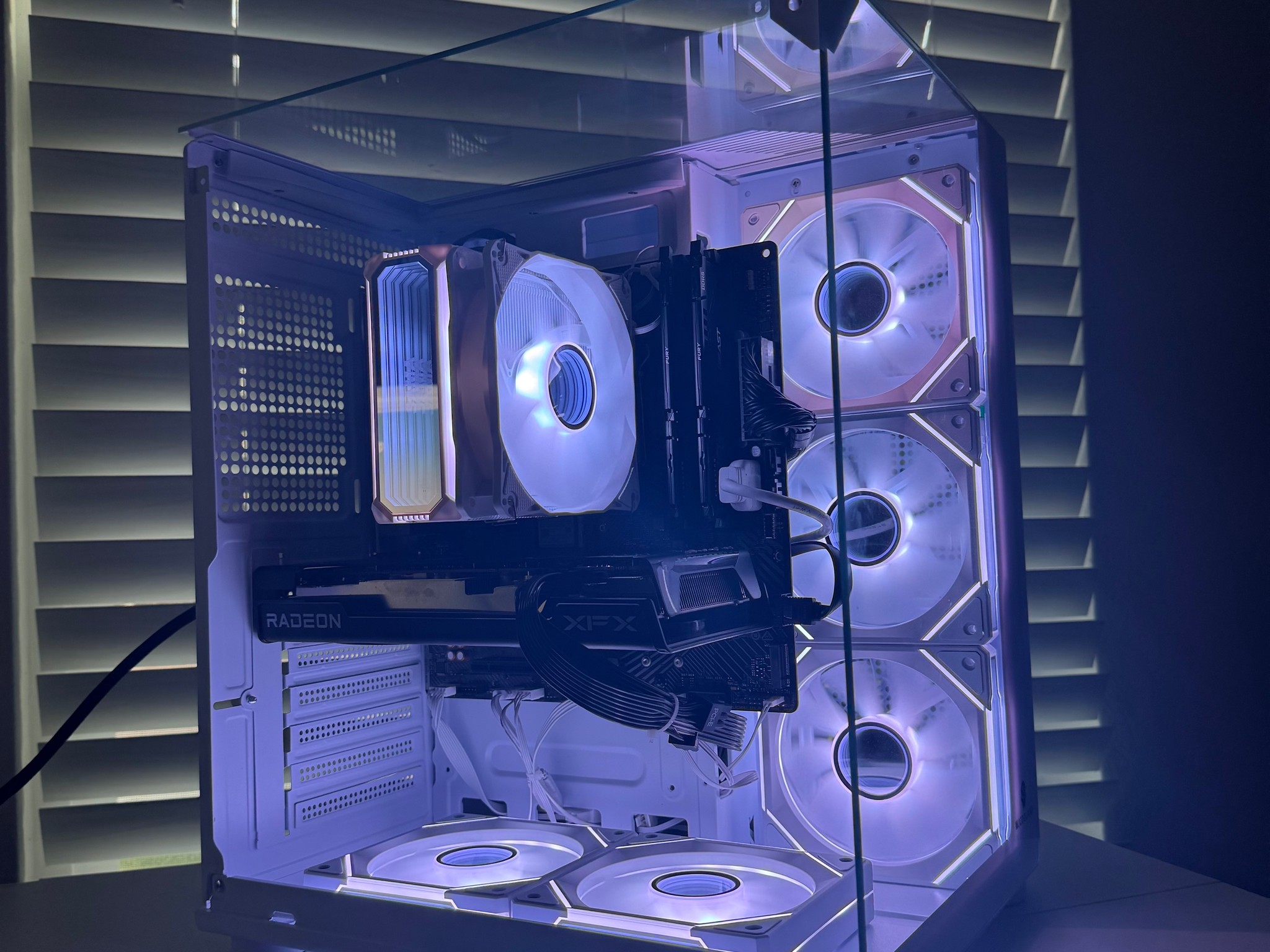 Custom build gaming pc |AMD Ryzen 5 8500G  Ddr5 16GB  Gen4 512GB nvme 1TB additional storage