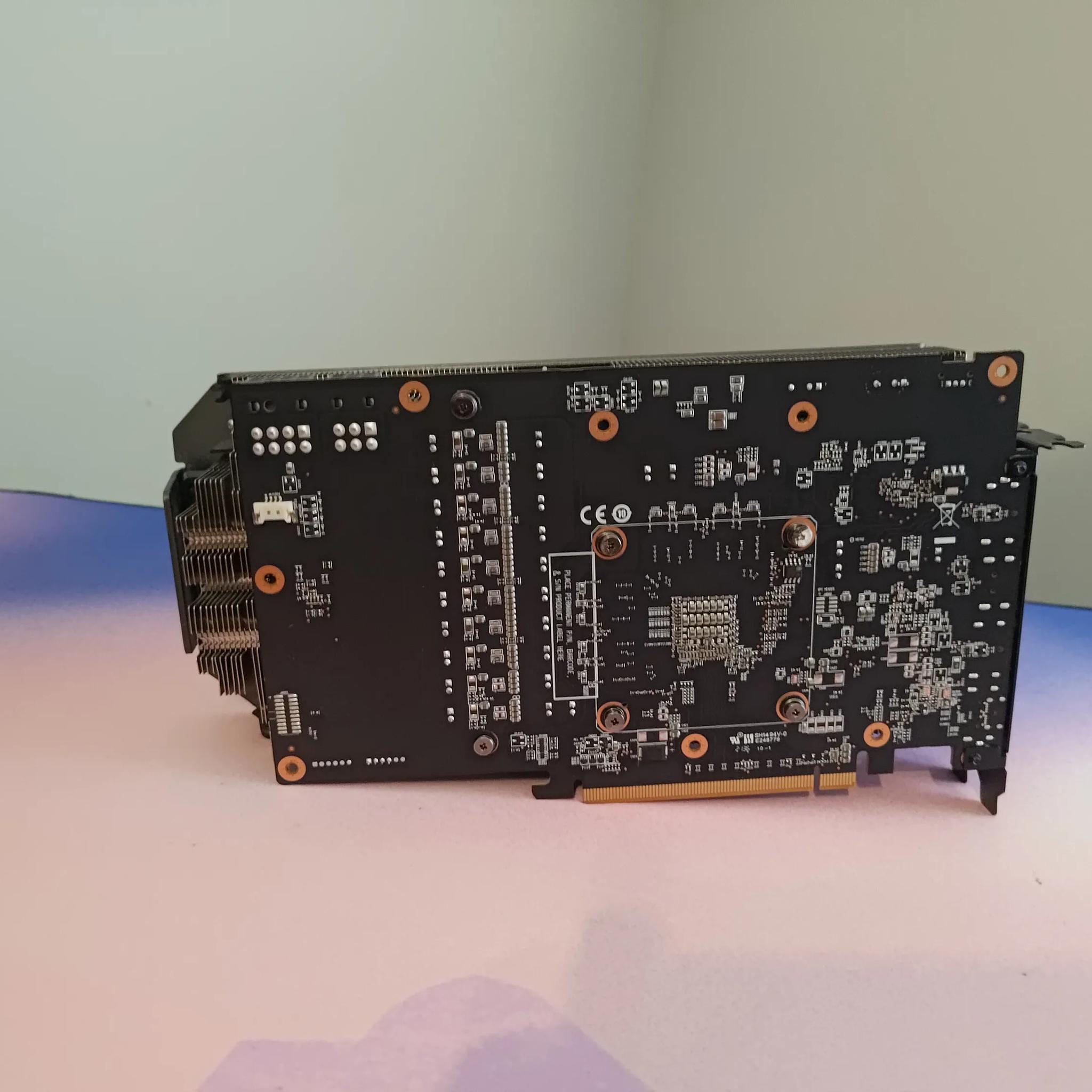 Powercolor Red Devil RX 6600XT - Missing Backplate