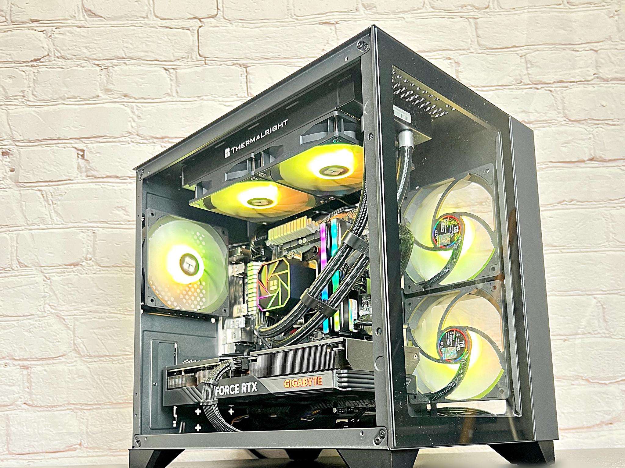 RTX 4070 Ryzen 5 5600X 16GB RAM 1TB M.2 Win 11 Gaming PC