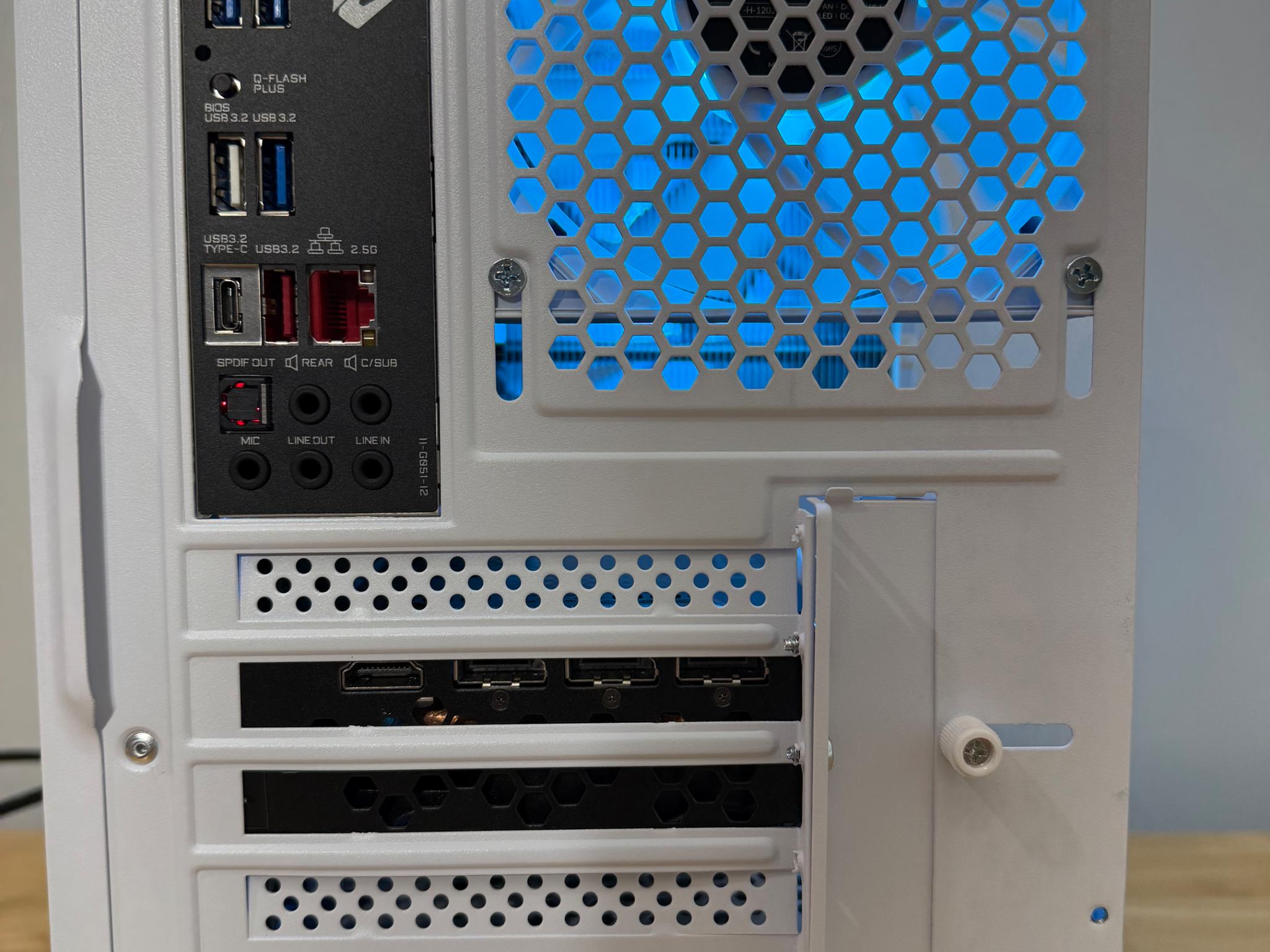 Custom White 1440p Gaming PC-Ryzen 5 5500-RTX 3070-1TB SSD-16GB Ram