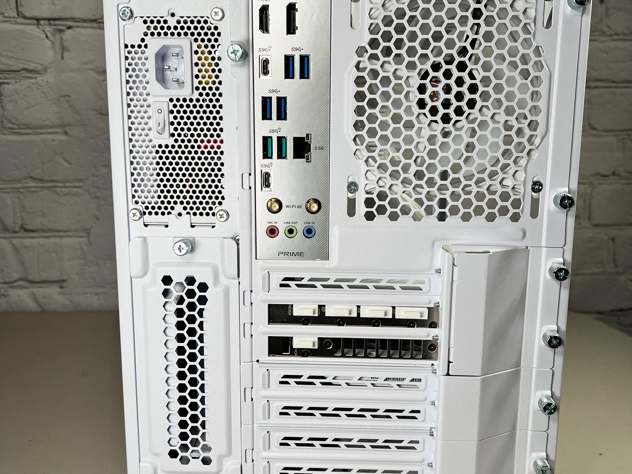 Snow Edition - Intel 13600KF Asus ROG Strix RTX 3080 32GB DDR5 RAM 2TB M.2 Win 11 Pro