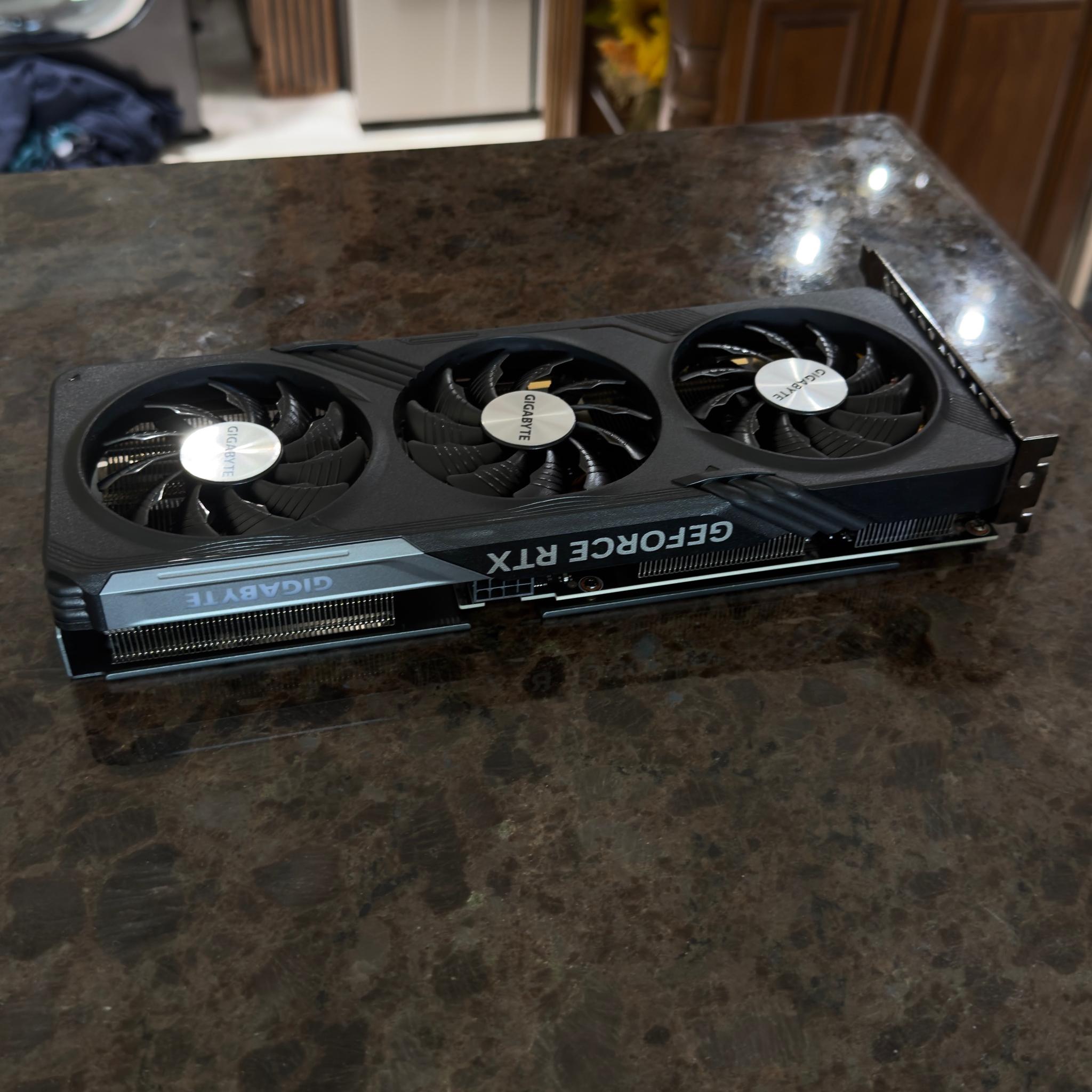 GIGABYTE GAMING OC GeForce RTX 4060