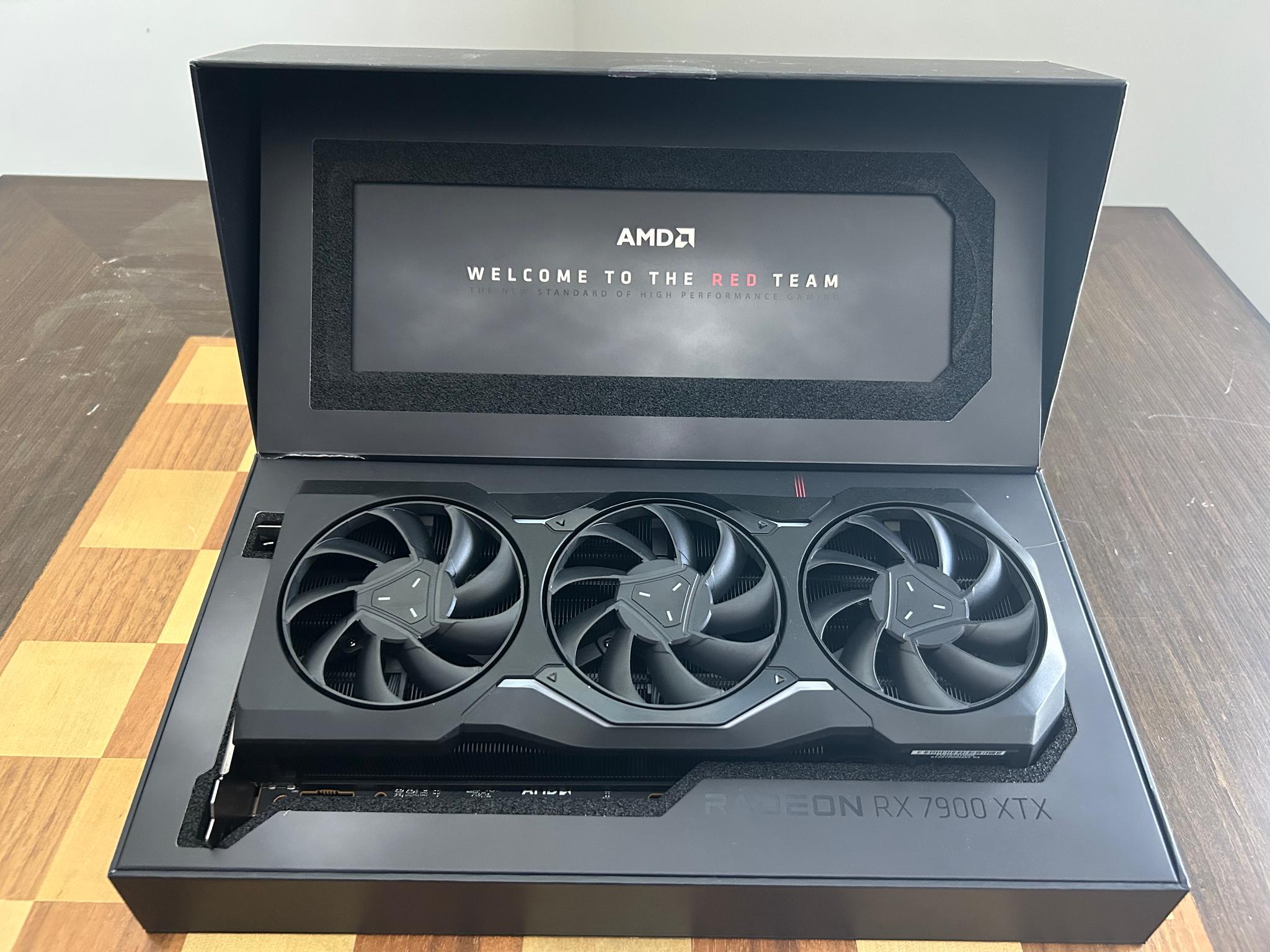 AMD Radeon RX 7900XTX 