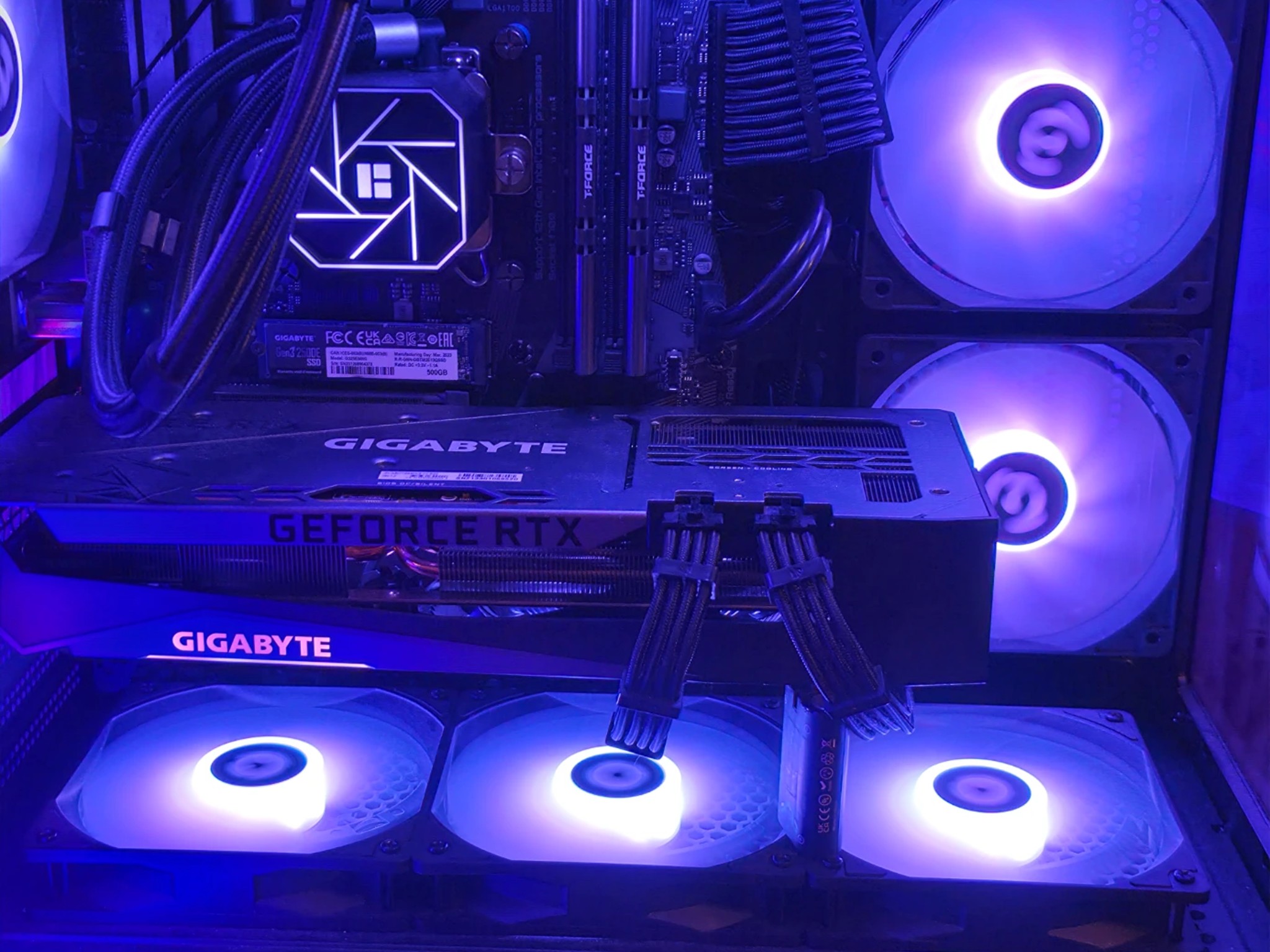 Gaming PC RTX 3070 Ti | i5-12600KF | 32GB RAM | 1TB SSD Storage