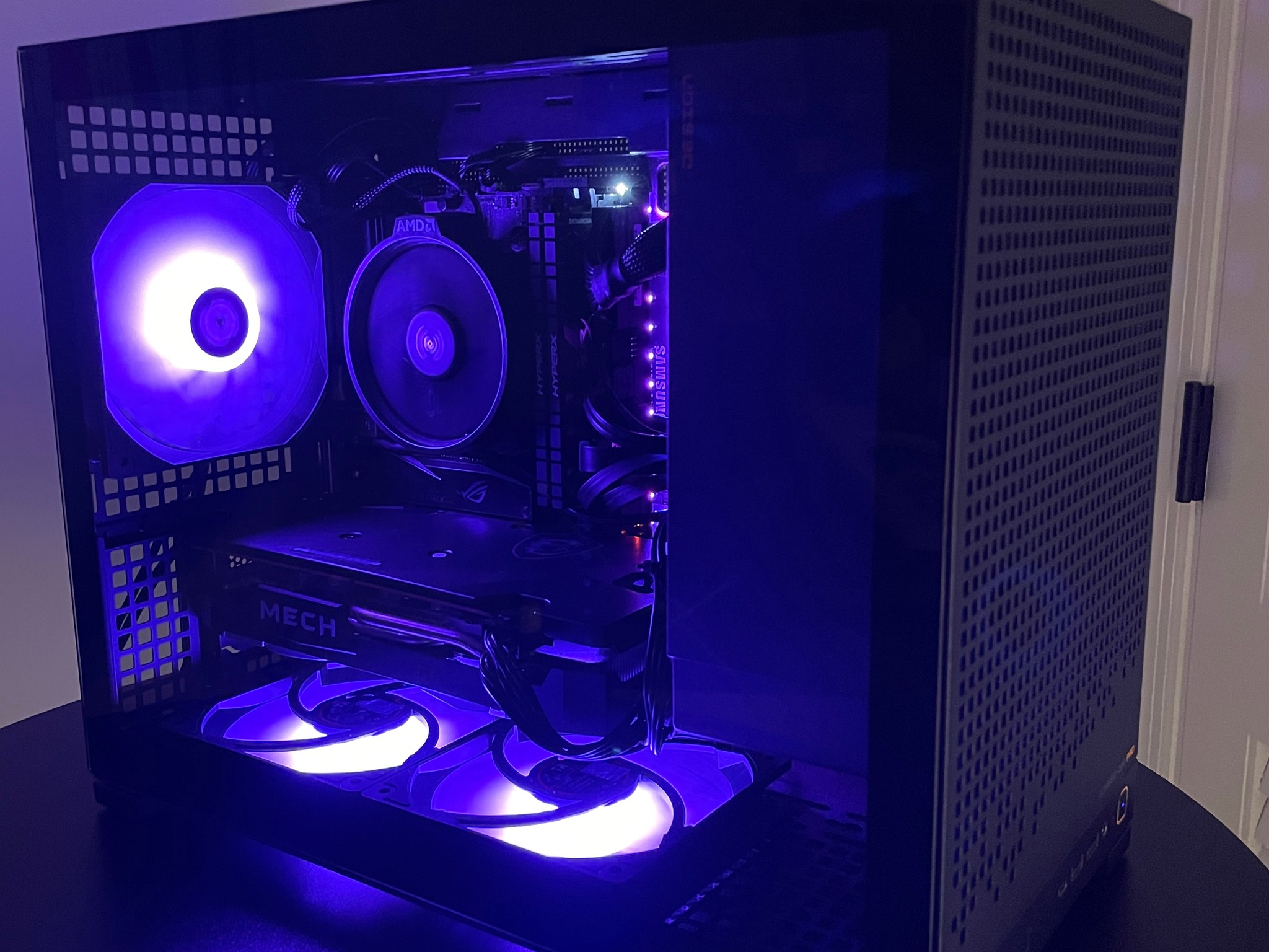 Small Form Factor Gaming PC | RX 6600XT + Ryzen 5 5500 | 16GB RAM | ~1TB SSD