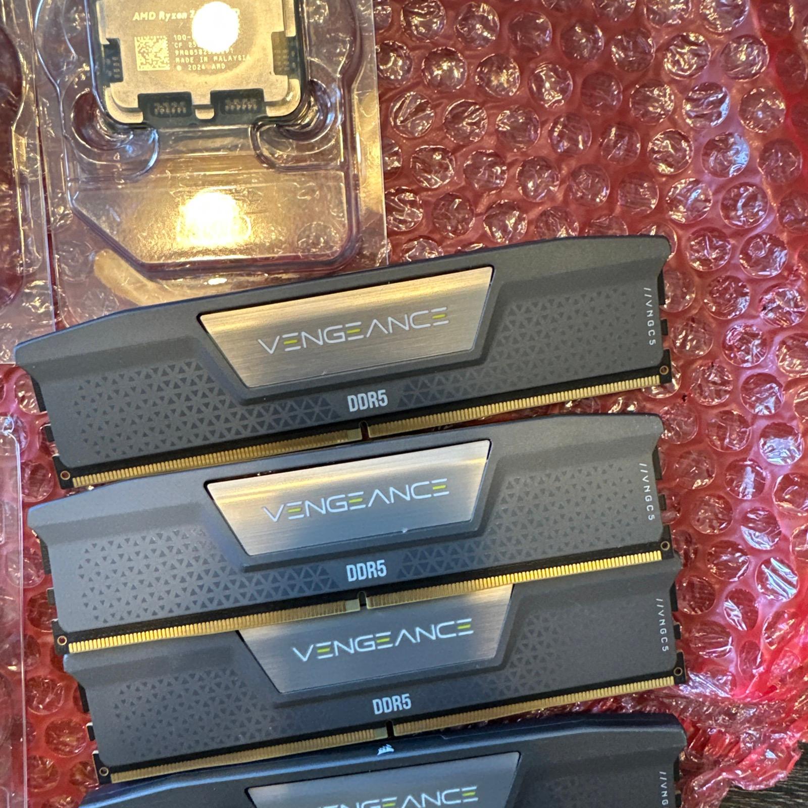 GIGABYTE AORUS  RTX 5080 MASTER 16G AND (9800X3D NEW) Corsair Vengence  32GB CL30 Expo & Intel!