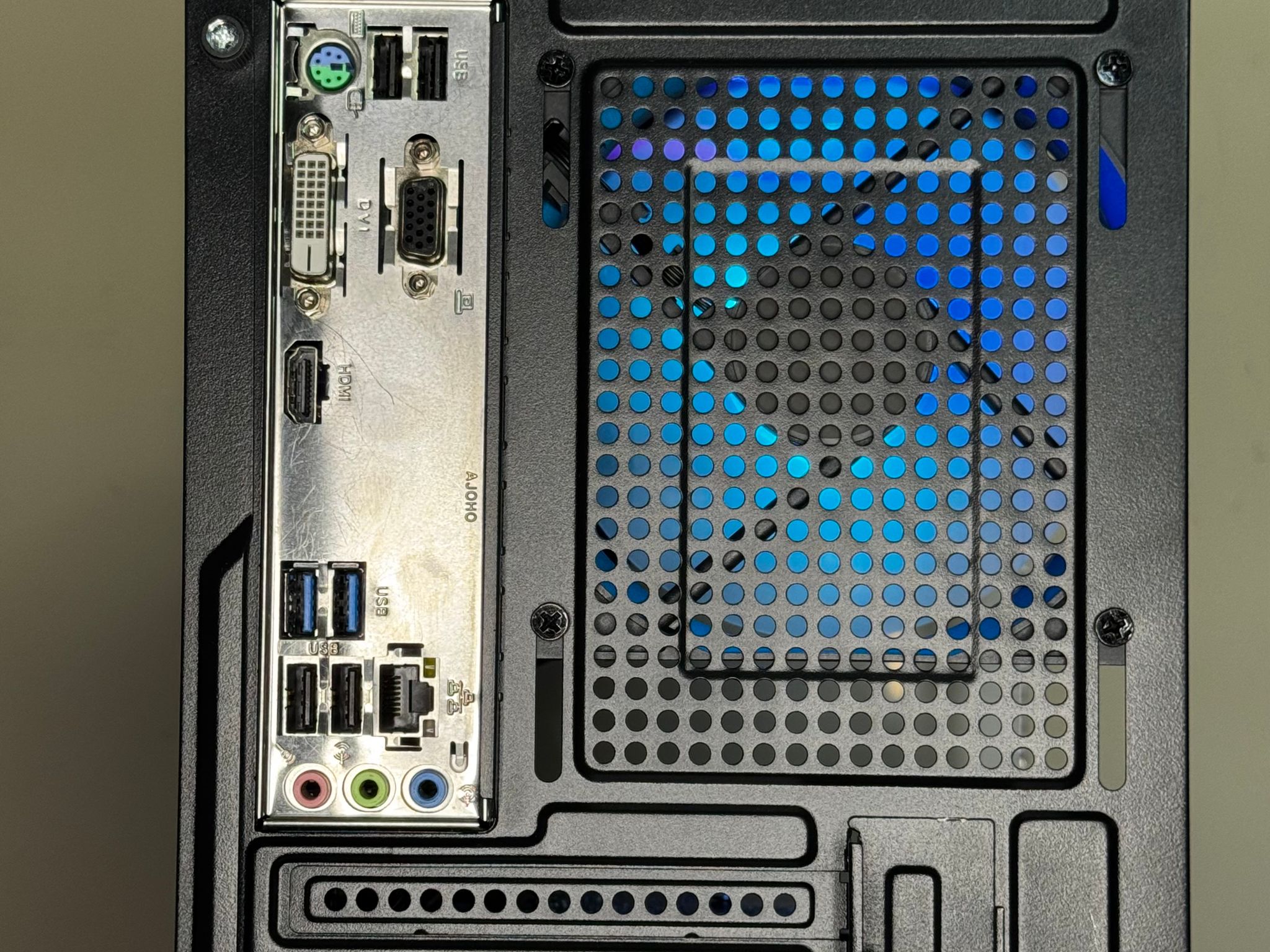 自作PC Core i3-9100F GTX1650 16GB Win10 1080p Gaming PC | Intel i3-9100F | GTX 1650 4GB | 16GB RAM | 1TB