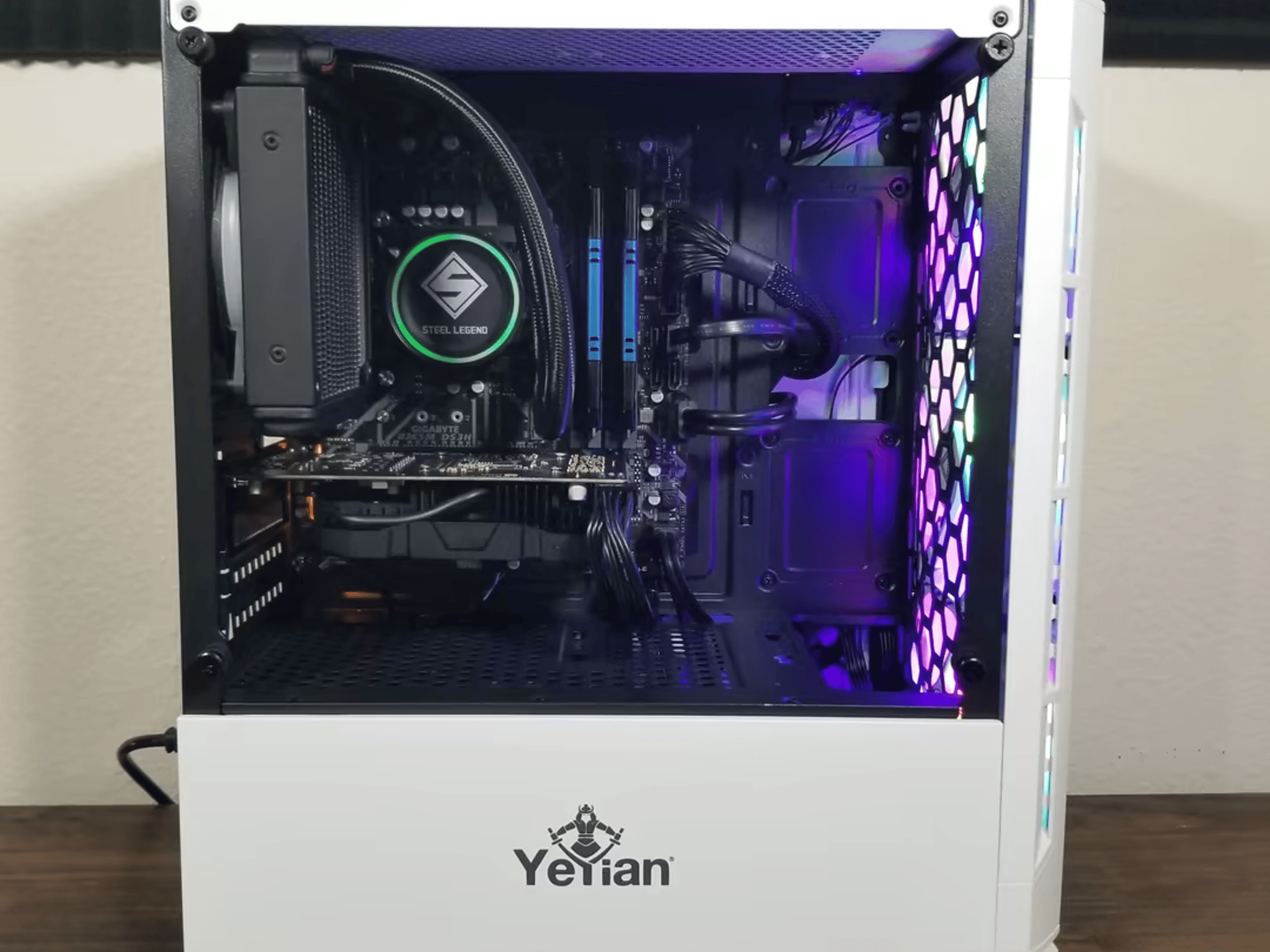 Intel Core i5 9400F // MSI GeForce GTX 1060 // PNY Anarchy 16GB