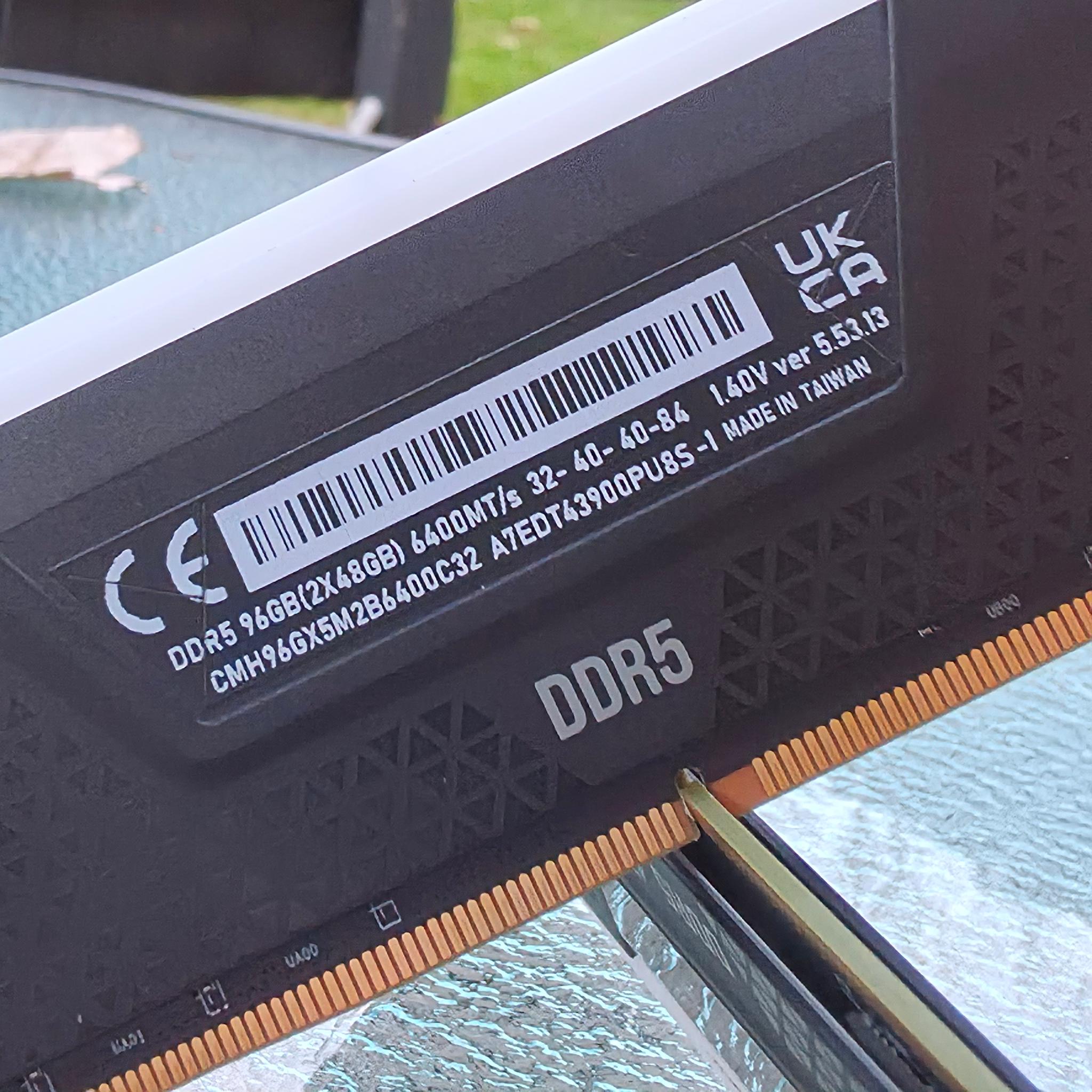 Corsair Vengeance RGB 96GB DDR5-6400 CL 32 (2x48GB)