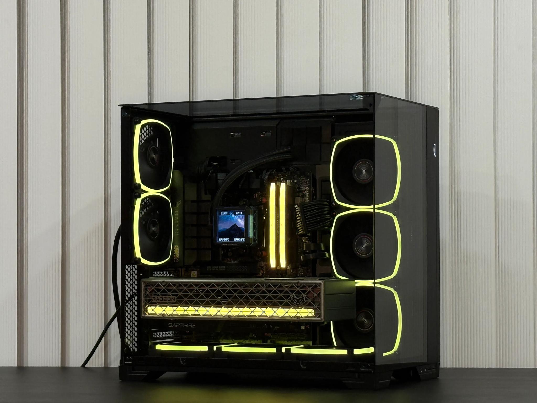 NITRO+ | Ryzen 7 9800X3D | RX 9070 XT | 32GB DDR5 | 2TB SSD | 850w Gold