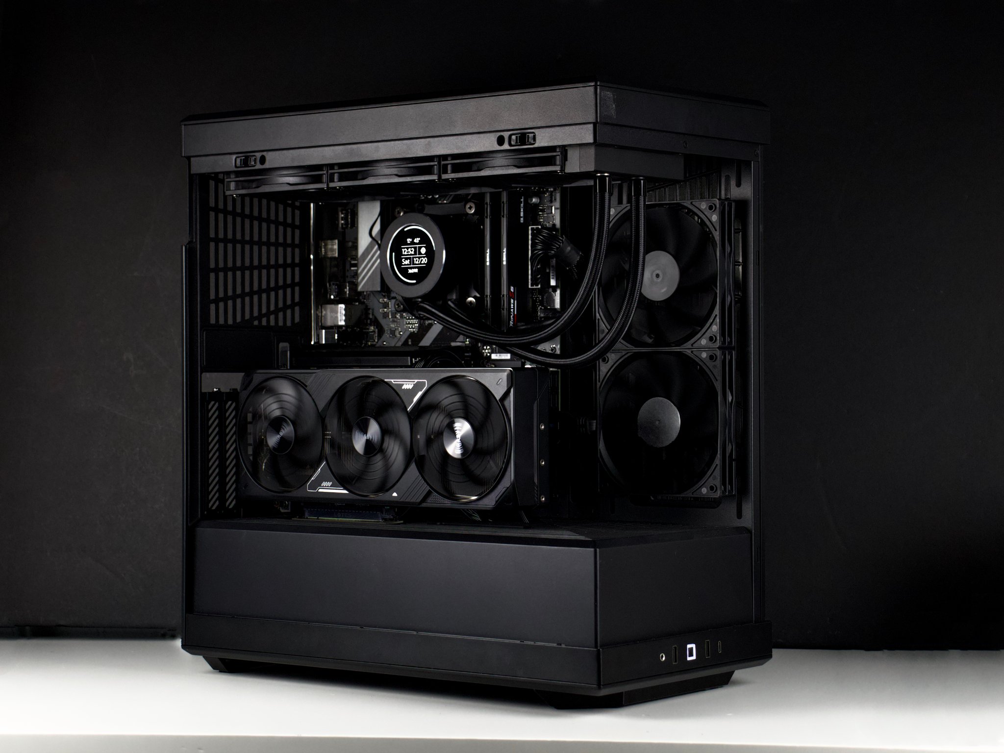 ⚫⚡🗡️Nightfall - Blackout 4K/1440P Gaming PC | RTX 5070 TI, Ryzen 7 9700X, 32GB RAM, 2TB SSD | LCD⚡
