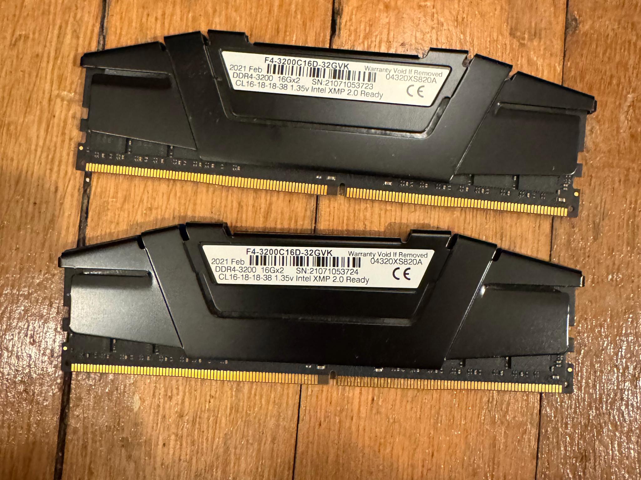 G.Skill DDR4 16GBx2