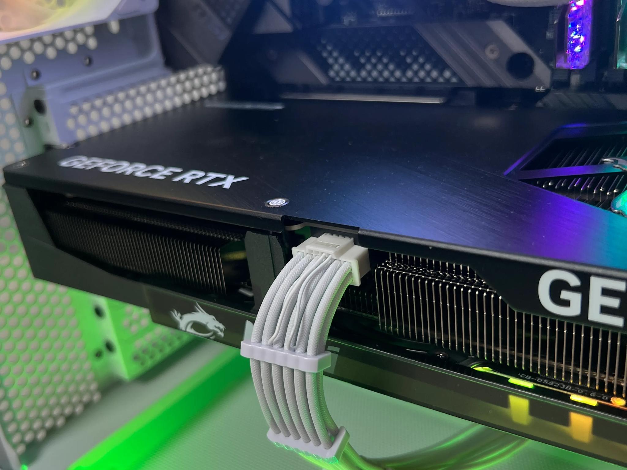 RTX 5070 | Intel Core i7 12700k | 32GB DDR4 3600 | 850W PSU | H6 Flow