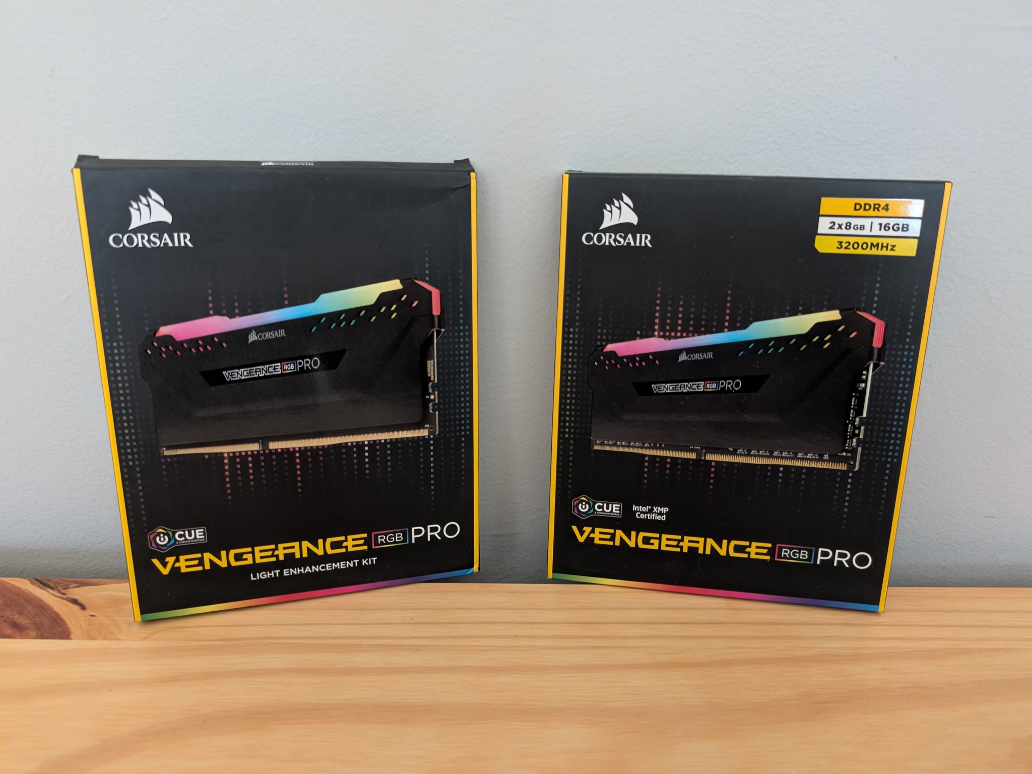 Corsair Vengeance RGB Pro 16gb (2x8gb) 3200mHz DDR4 with Light Enhancement Kit