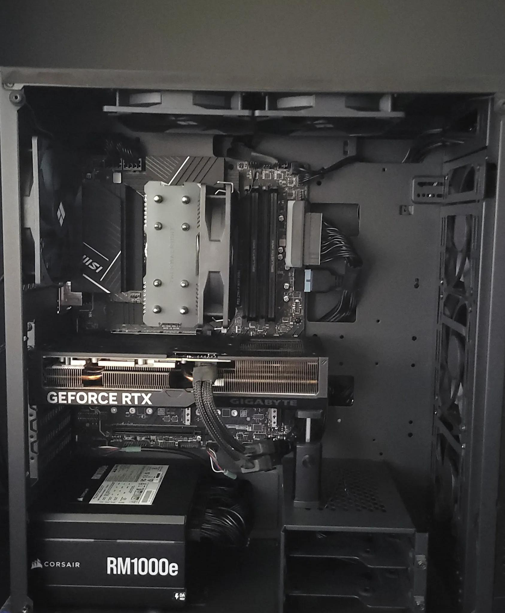 🔥 High-Performance Build – i5-14600KF | RTX 4070 Super OC | 4400MHz DDR4 | 1TB NVMe | 1000W PSU 🔥