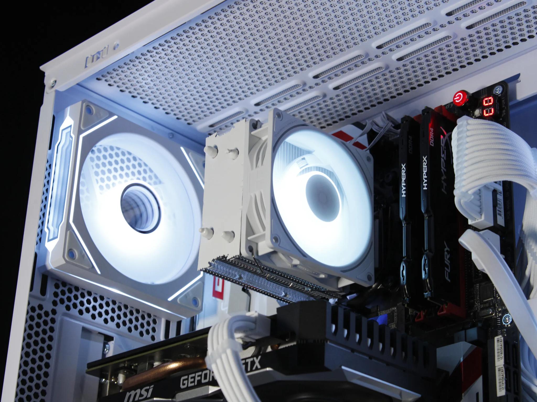 White Gaming PC [GTX 1660 Super][i7 7700K]