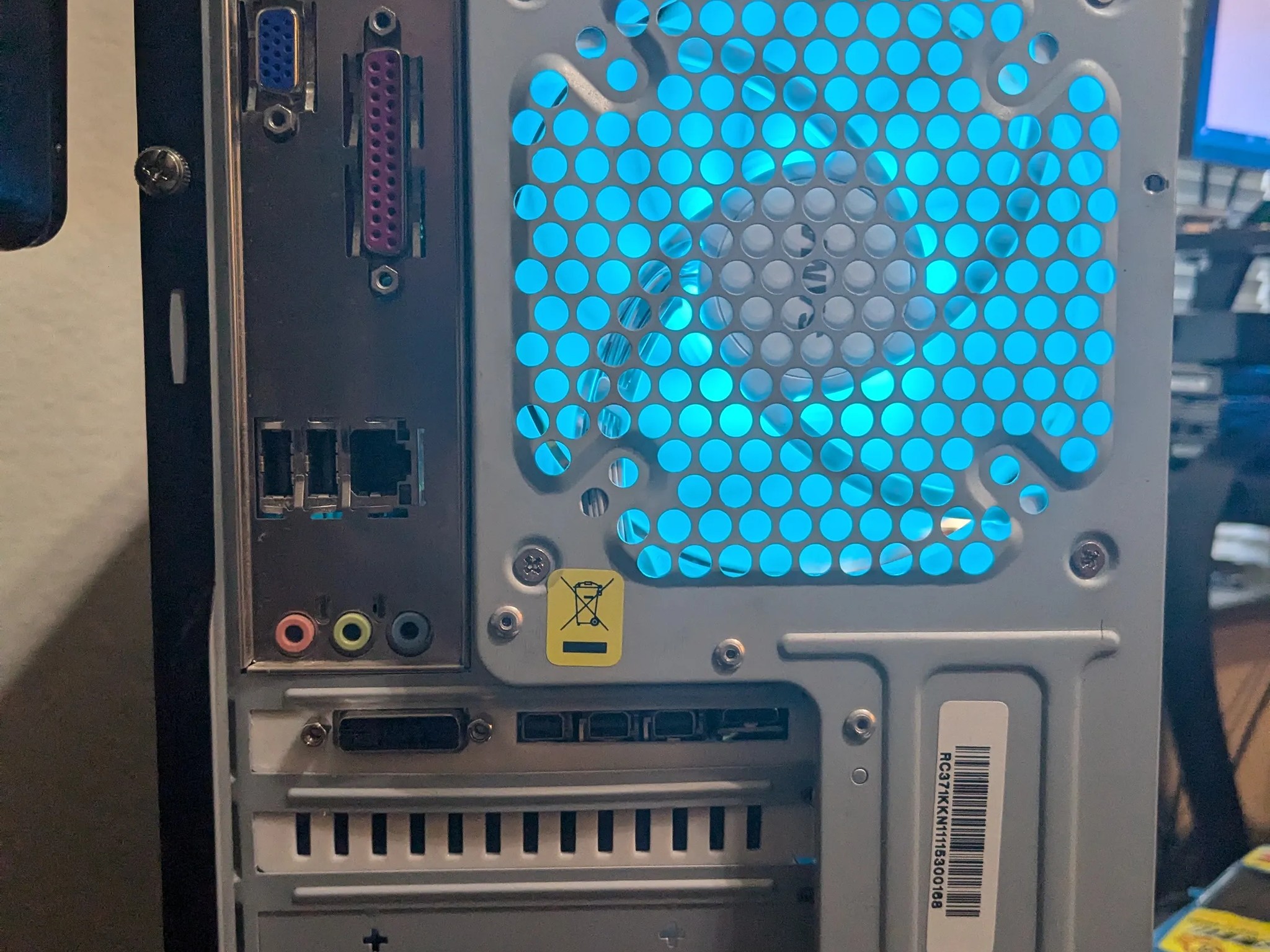 90 FPS Fortnite | 180 Day Warranty | RGB, WiFi, Xeon E3 (i7-2600S), GTX 970, 512GB SSD, Win10
