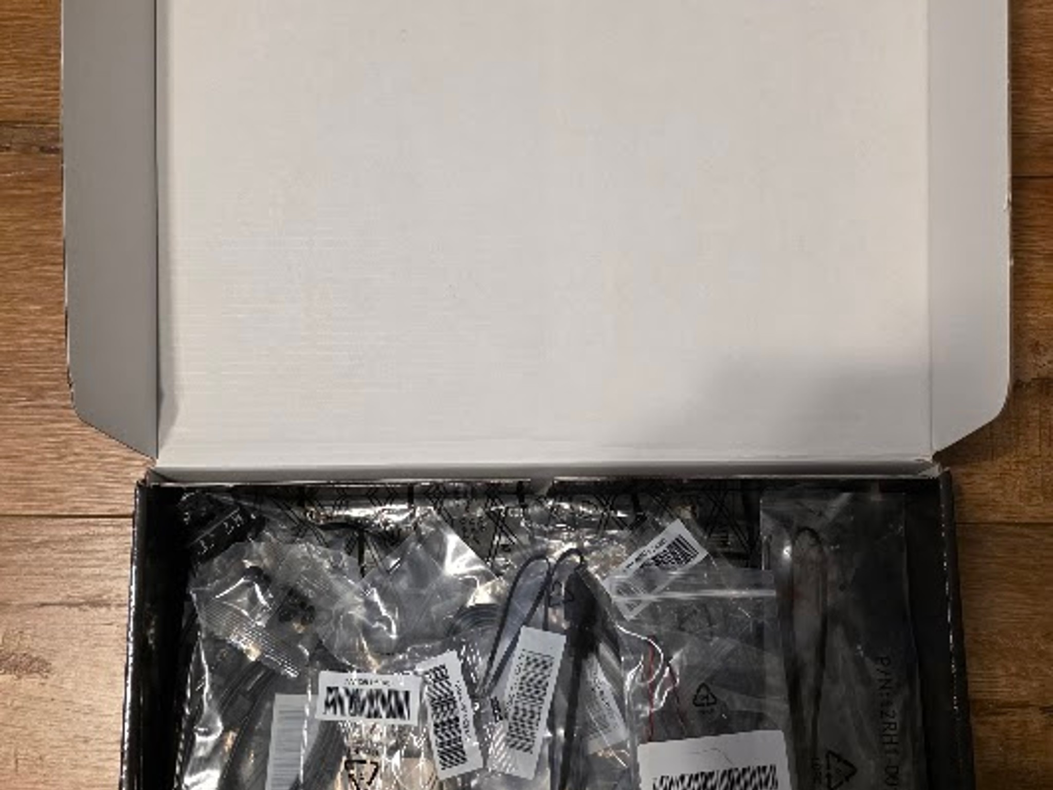 Used Intel Core i5 13600K + Gigabyte Aorus Elite AX Z790 (Missing GPU PCIE lock)