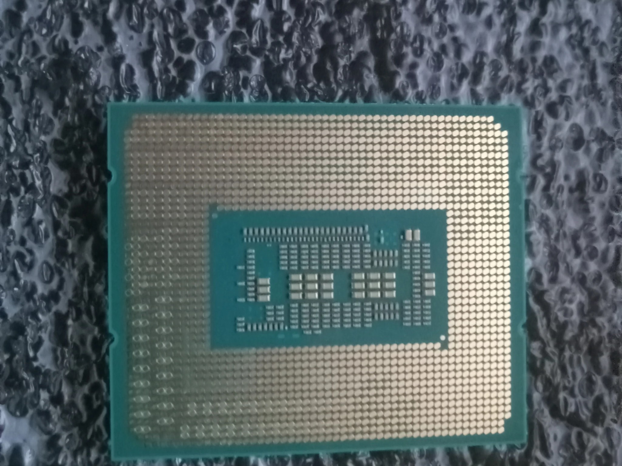 - Used - 12600KF -